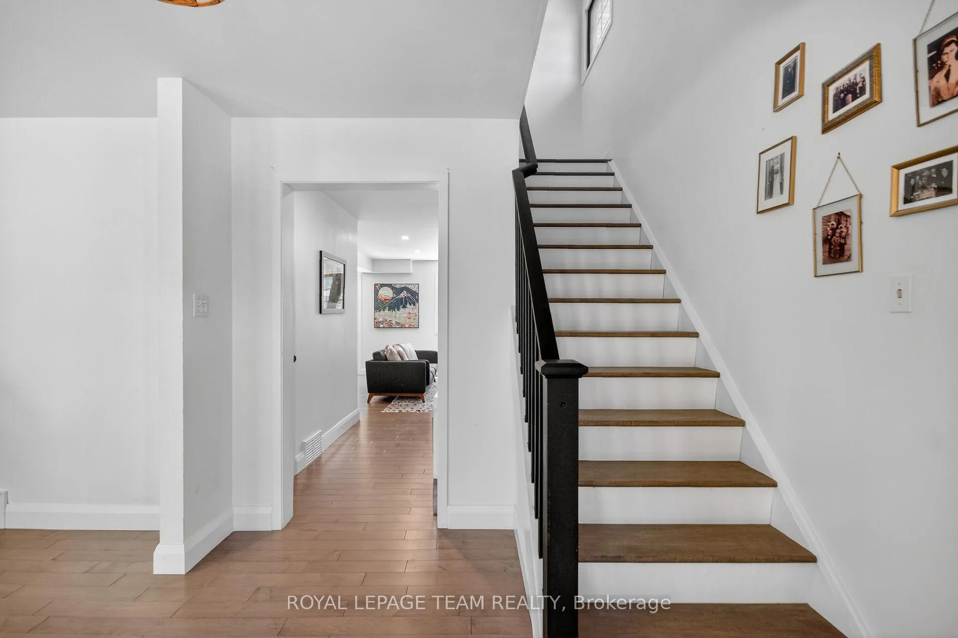 Photo 23 of 15 Markham Avenue, Ottawa, Craig Henry/Woodvale — HOMEH