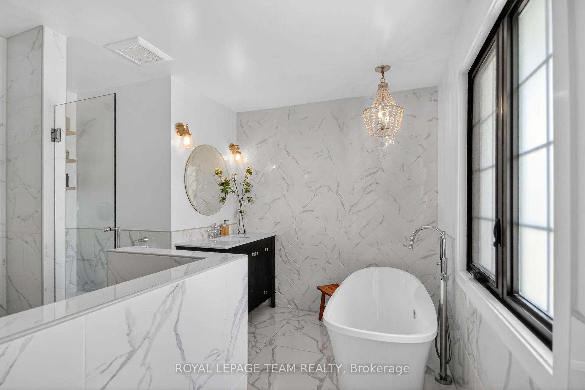 Photo 28 of 15 Markham Avenue, Ottawa, Craig Henry/Woodvale — HOMEH