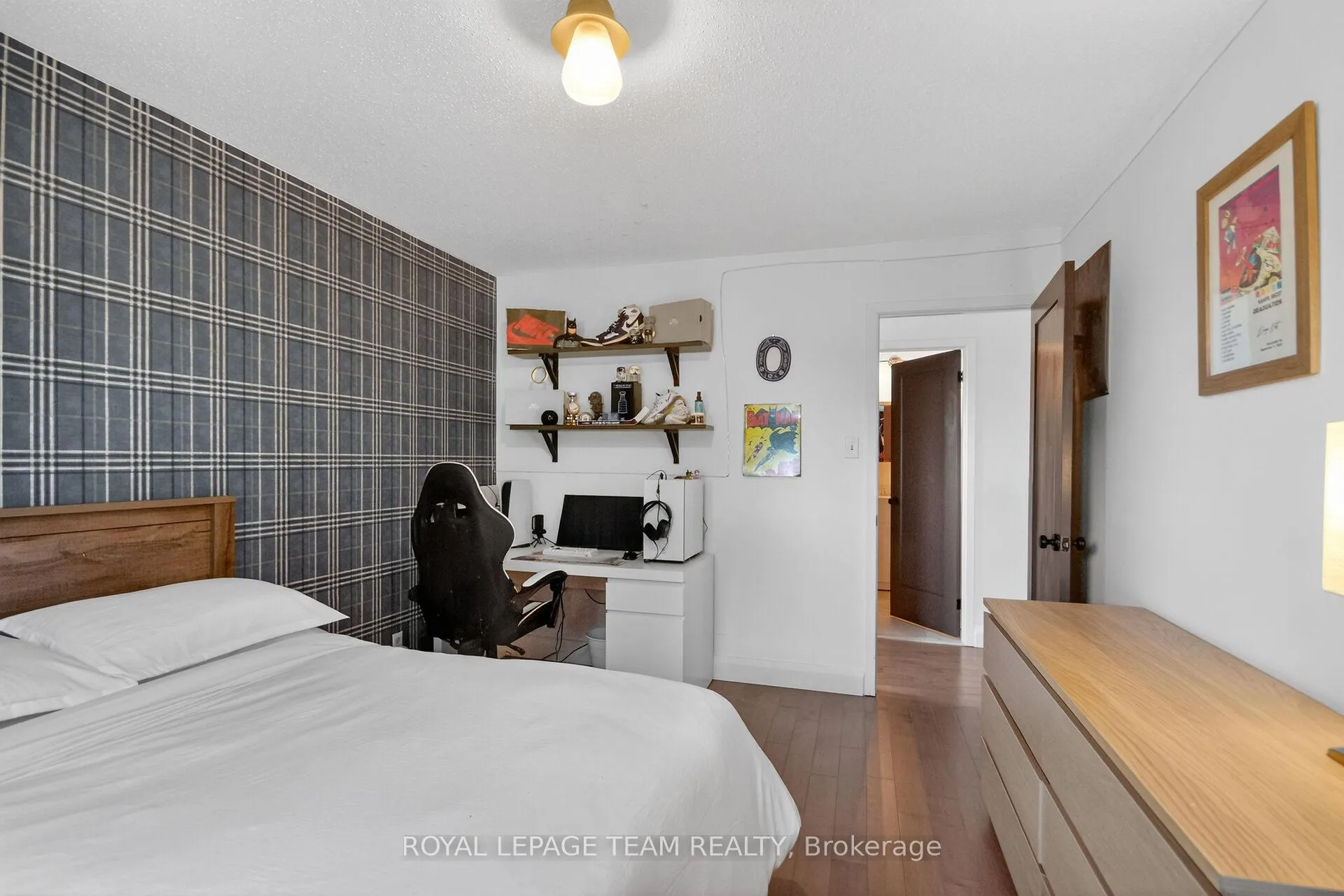 Photo 31 of 15 Markham Avenue, Ottawa, Craig Henry/Woodvale — HOMEH