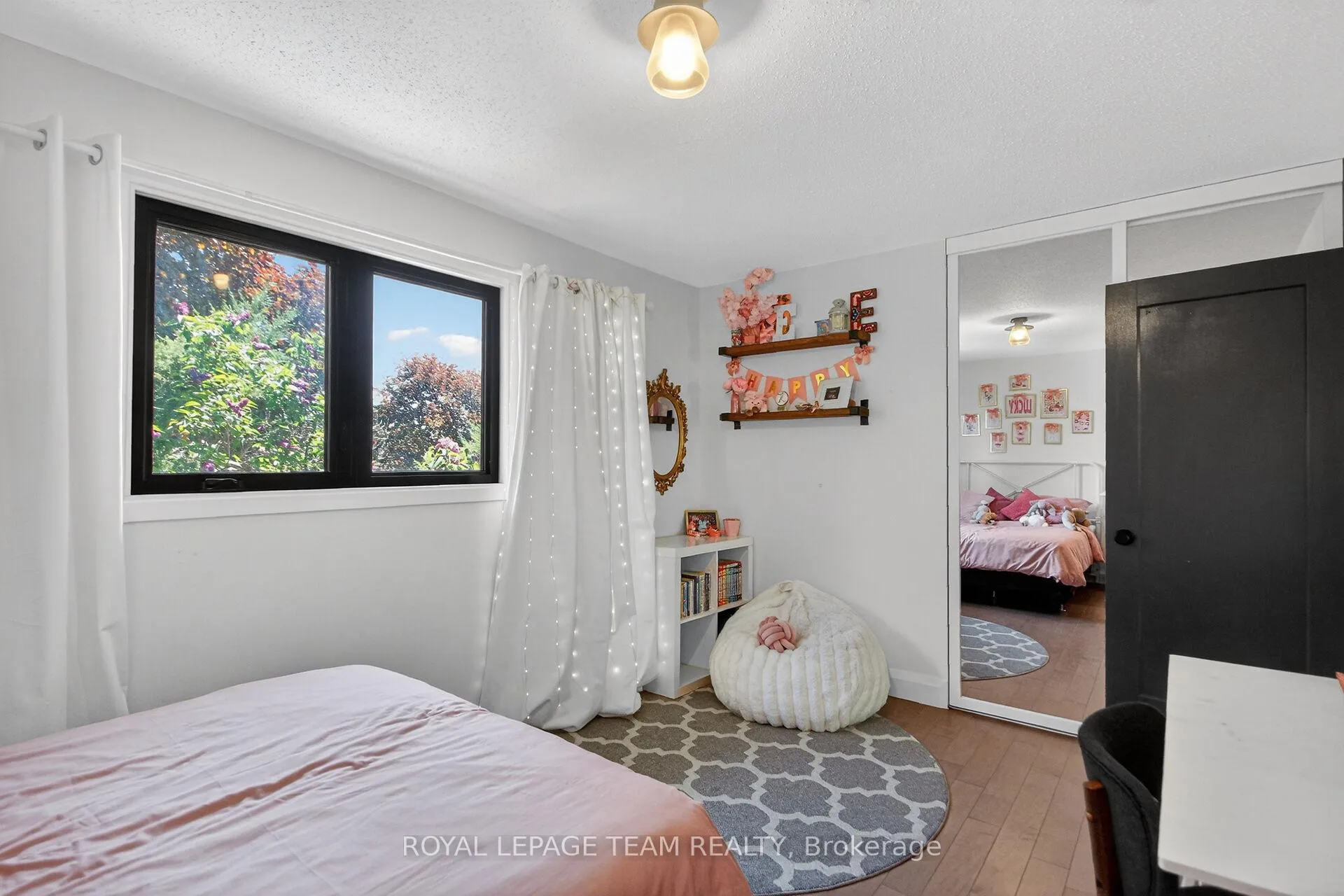 Photo 33 of 15 Markham Avenue, Ottawa, Craig Henry/Woodvale — HOMEH