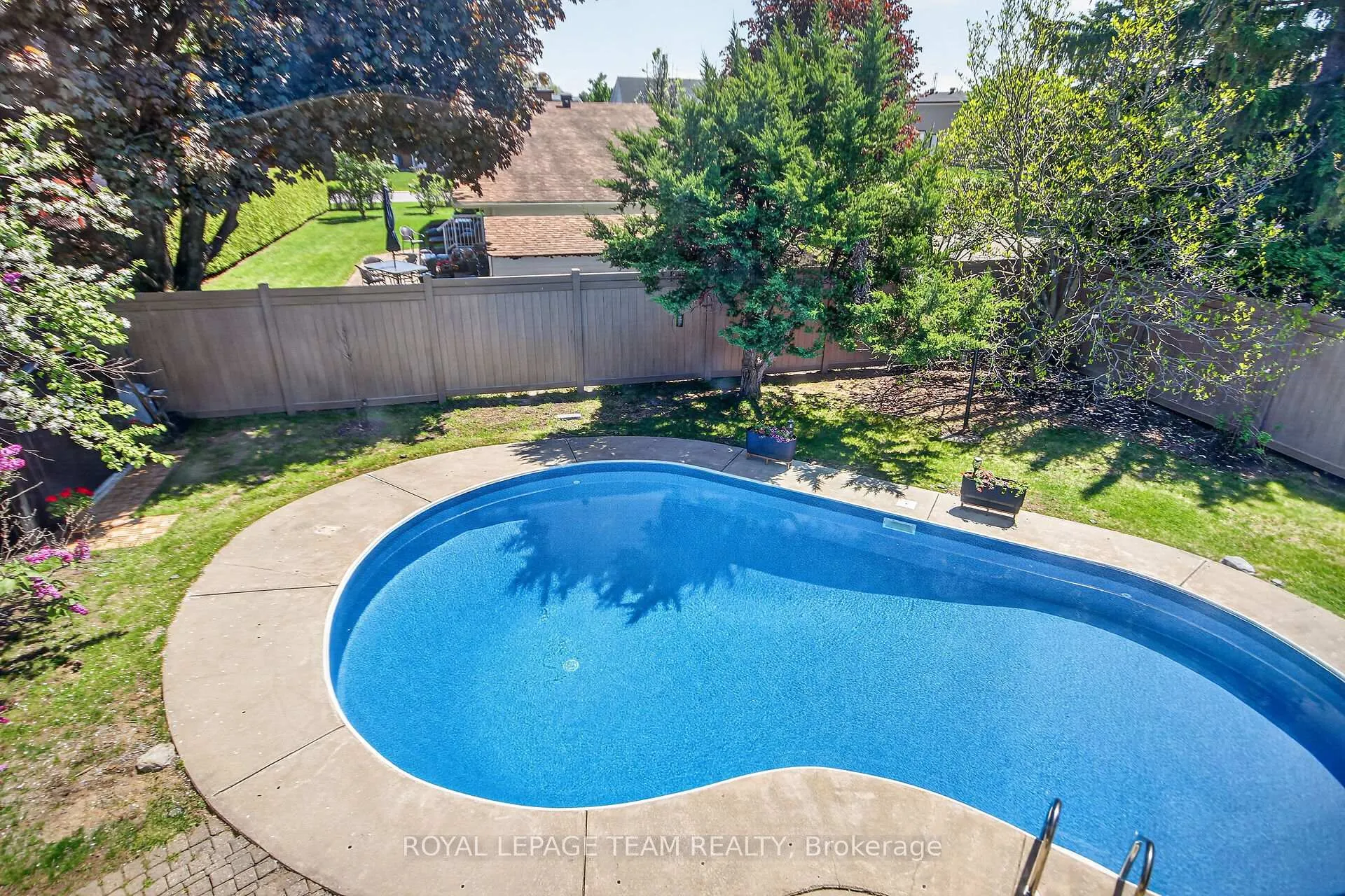 Photo 46 of 15 Markham Avenue, Ottawa, Craig Henry/Woodvale — HOMEH