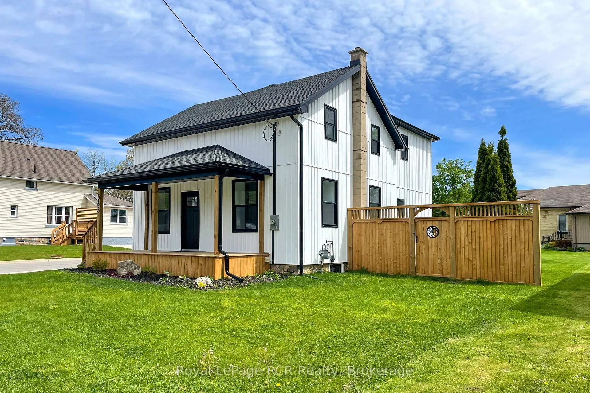 Photo of 563 7th Avenue