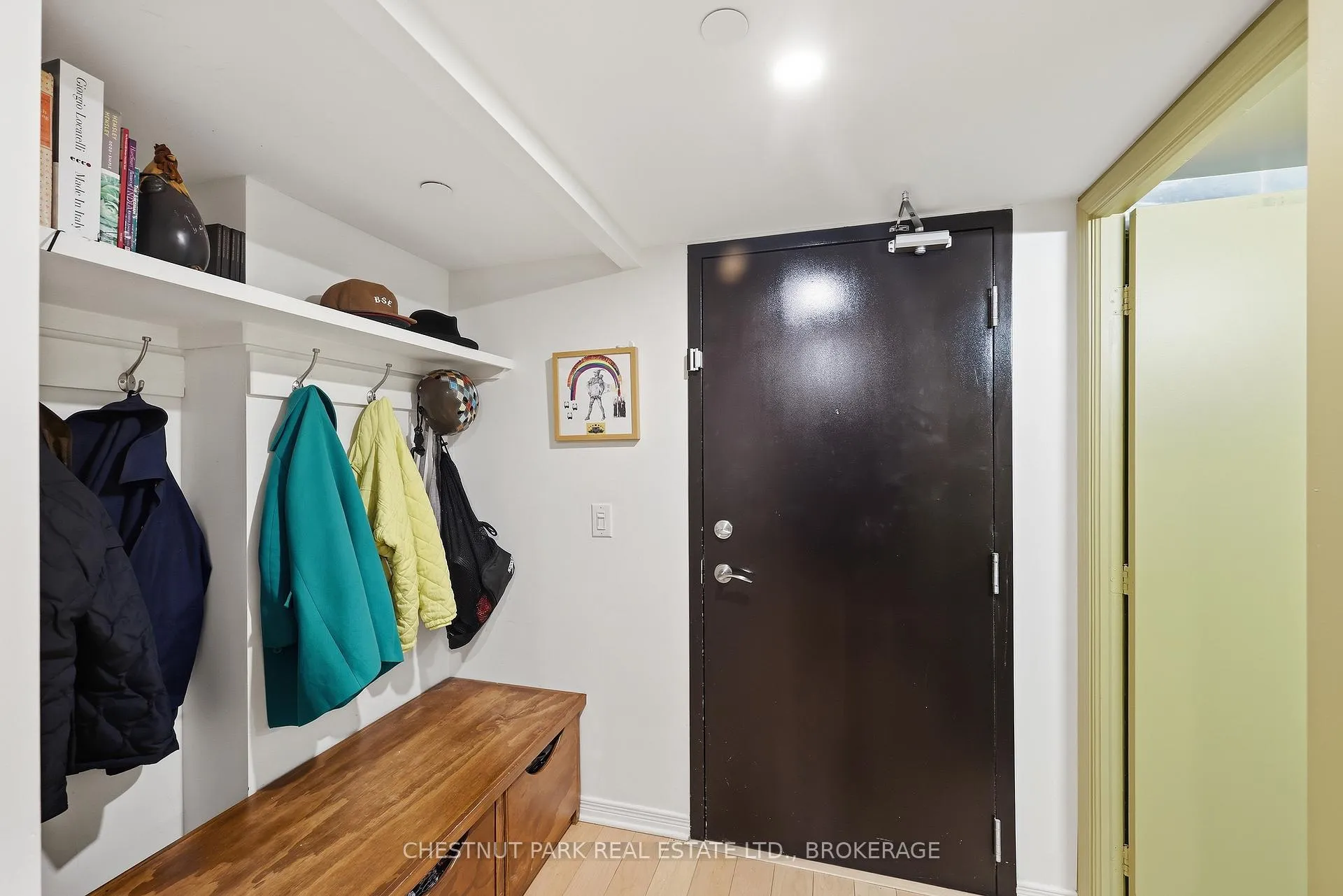 Photo 11 of Unit 602, 121 Queen Street, Kingston, East of Sir John A. Blvd — HOMEH