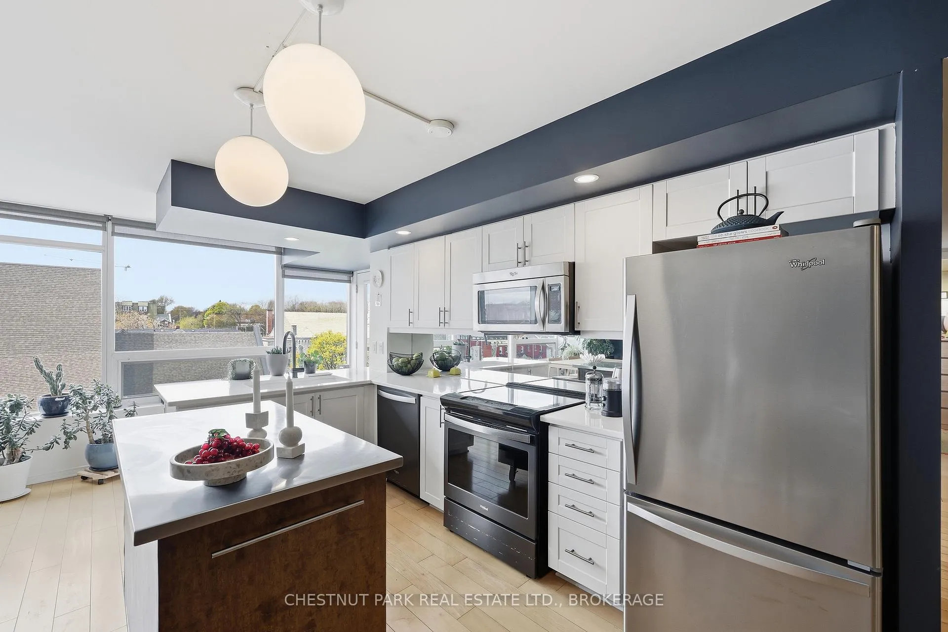 Photo 18 of Unit 602, 121 Queen Street, Kingston, East of Sir John A. Blvd — HOMEH