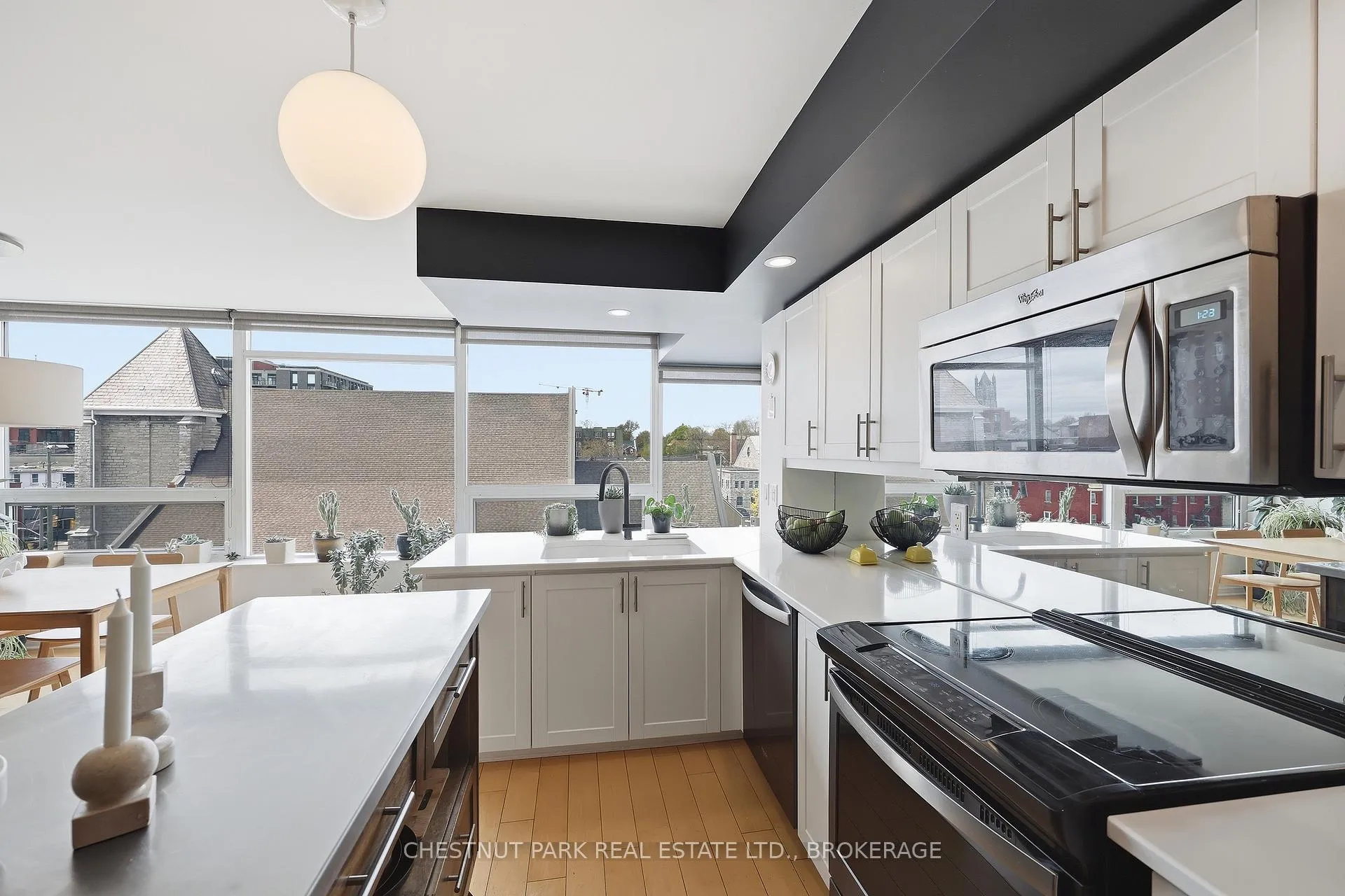 Photo 19 of Unit 602, 121 Queen Street, Kingston, East of Sir John A. Blvd — HOMEH
