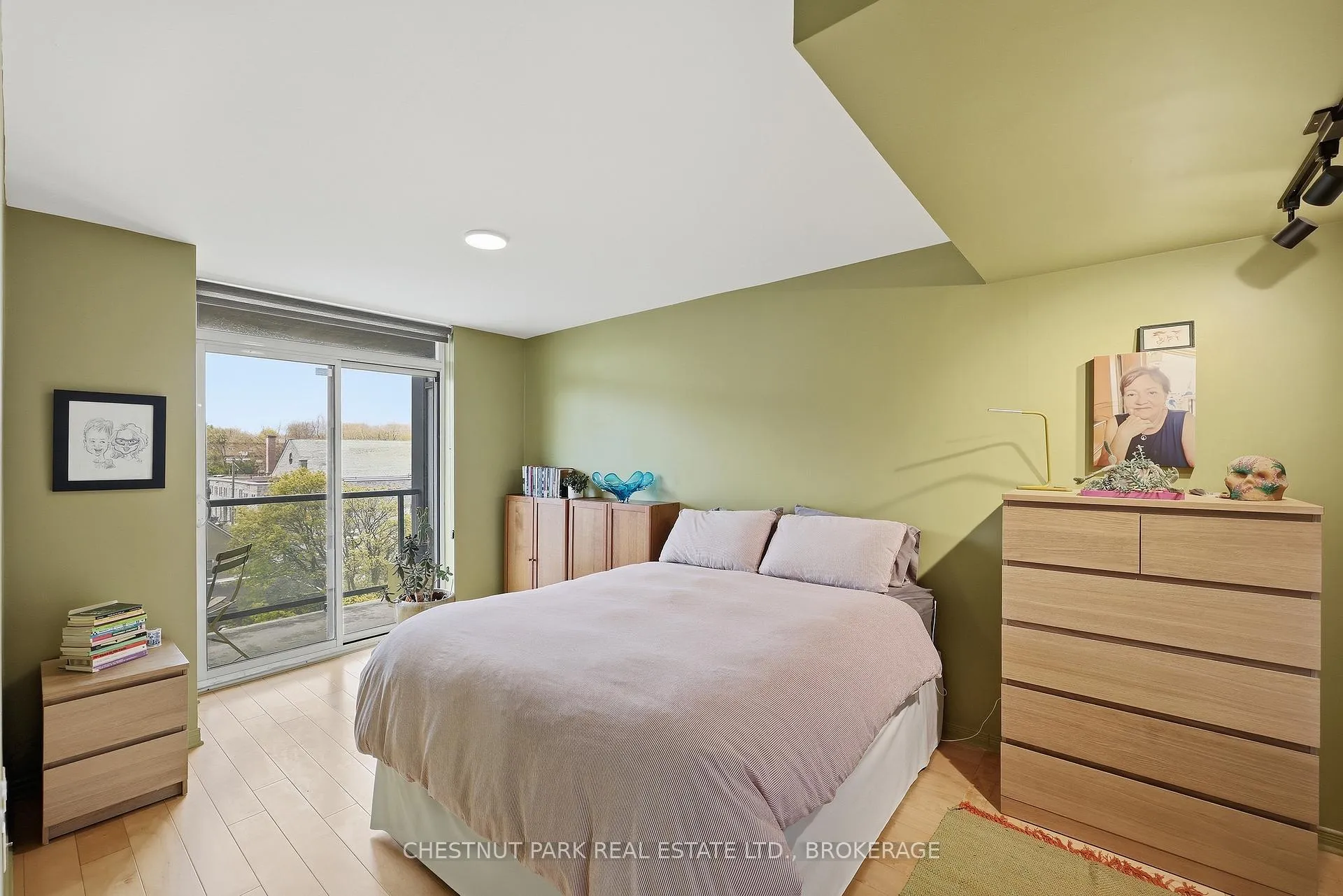Photo 26 of Unit 602, 121 Queen Street, Kingston, East of Sir John A. Blvd — HOMEH