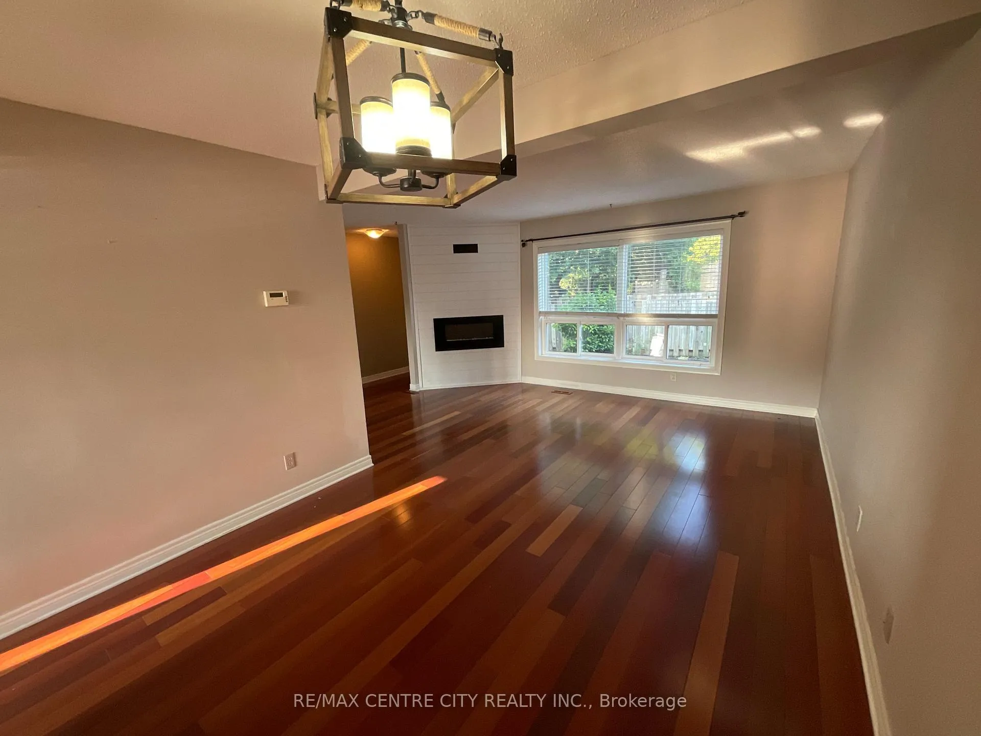 Photo 3 of Unit 39, 89 Highview Avenue, London, South X — HOMEH
