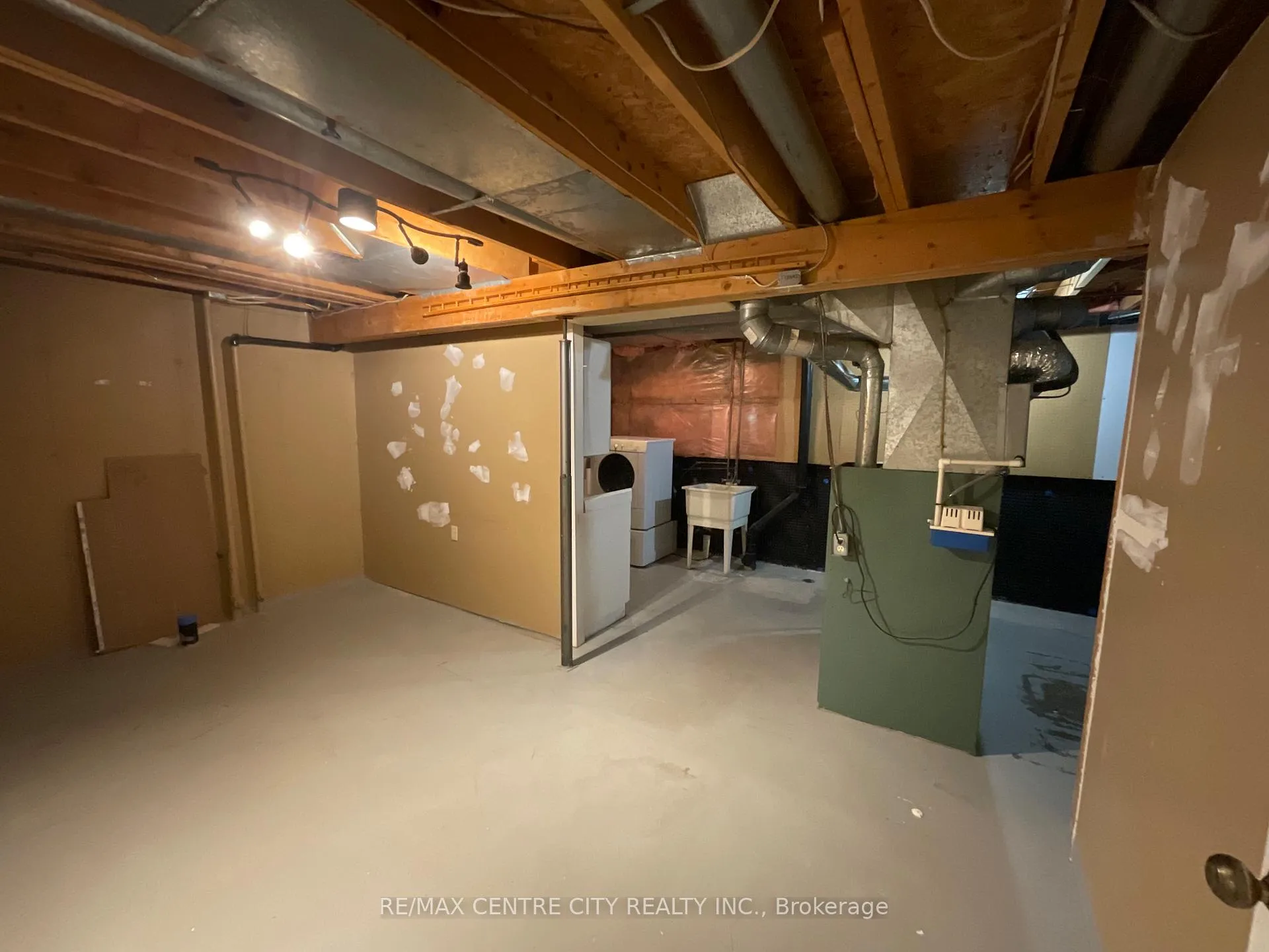 Photo 19 of Unit 39, 89 Highview Avenue, London, South X — HOMEH