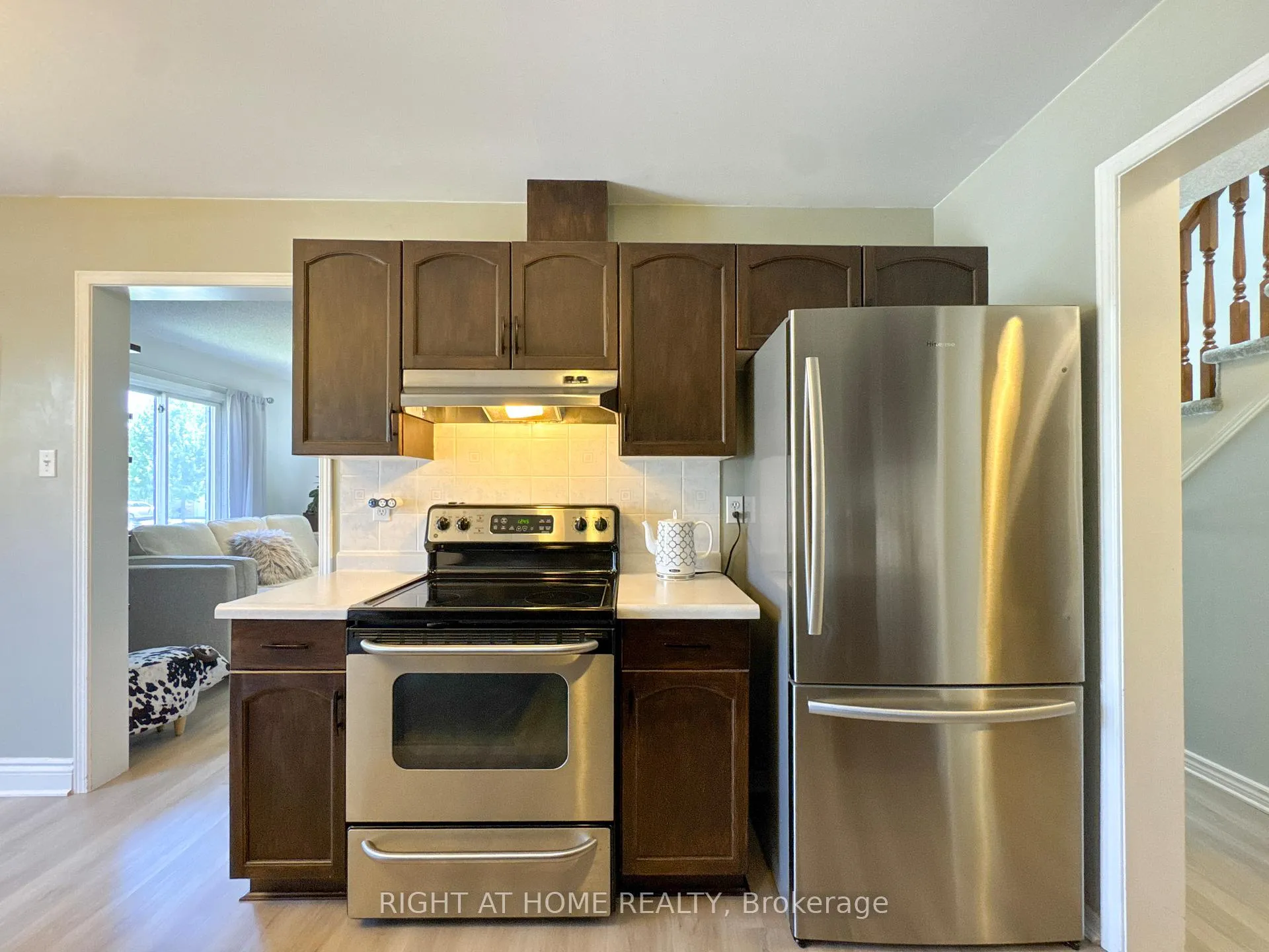 Photo 13 of 105 Summers Drive, Thorold, Confederation Heights — HOMEH