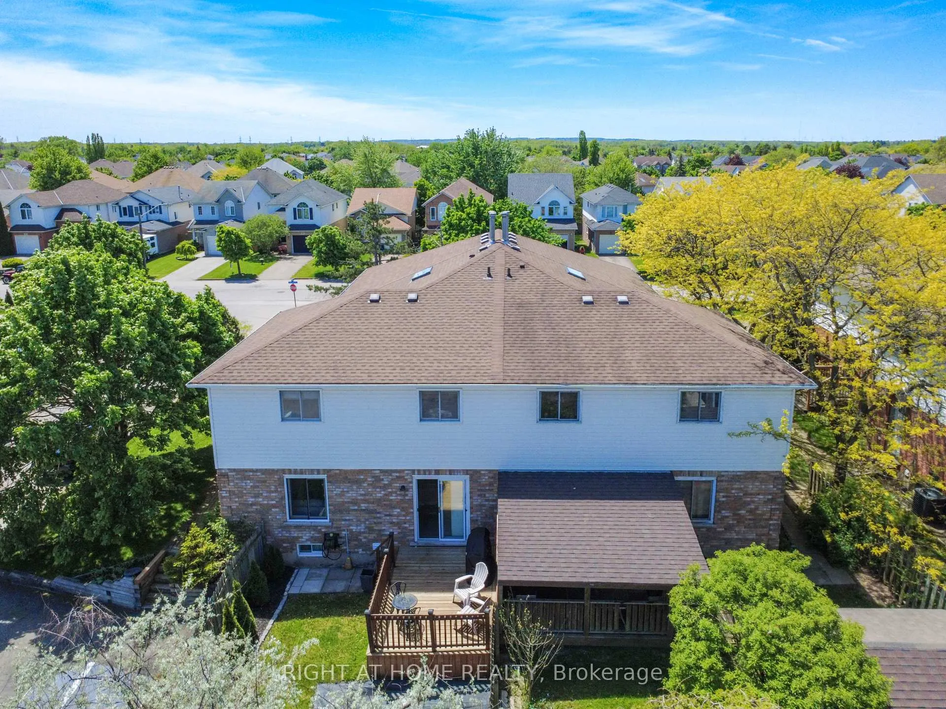 Photo 40 of 105 Summers Drive, Thorold, Confederation Heights — HOMEH