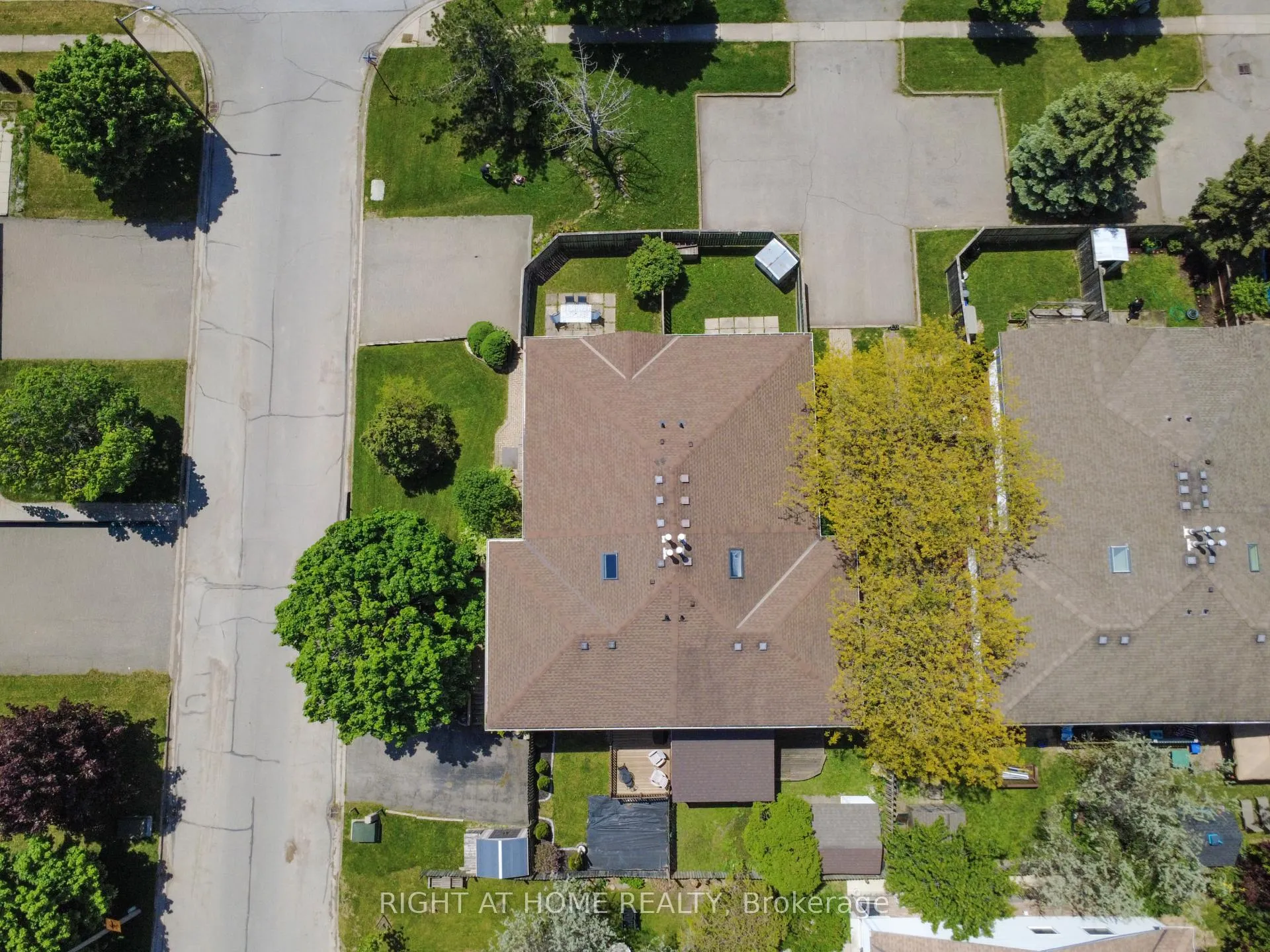 Photo 43 of 105 Summers Drive, Thorold, Confederation Heights — HOMEH