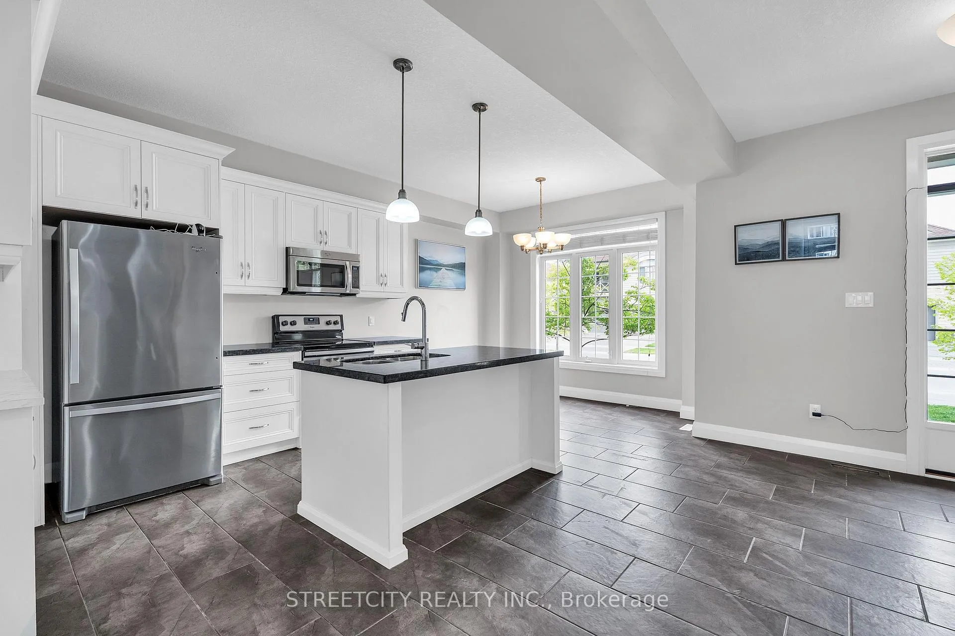 Photo 7 of 247 Callaway Road, London, North R — HOMEH