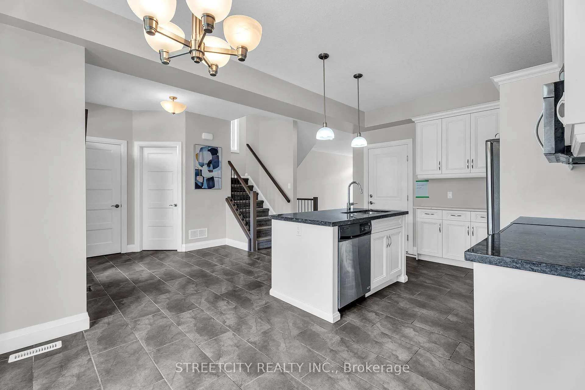 Photo 8 of 247 Callaway Road, London, North R — HOMEH