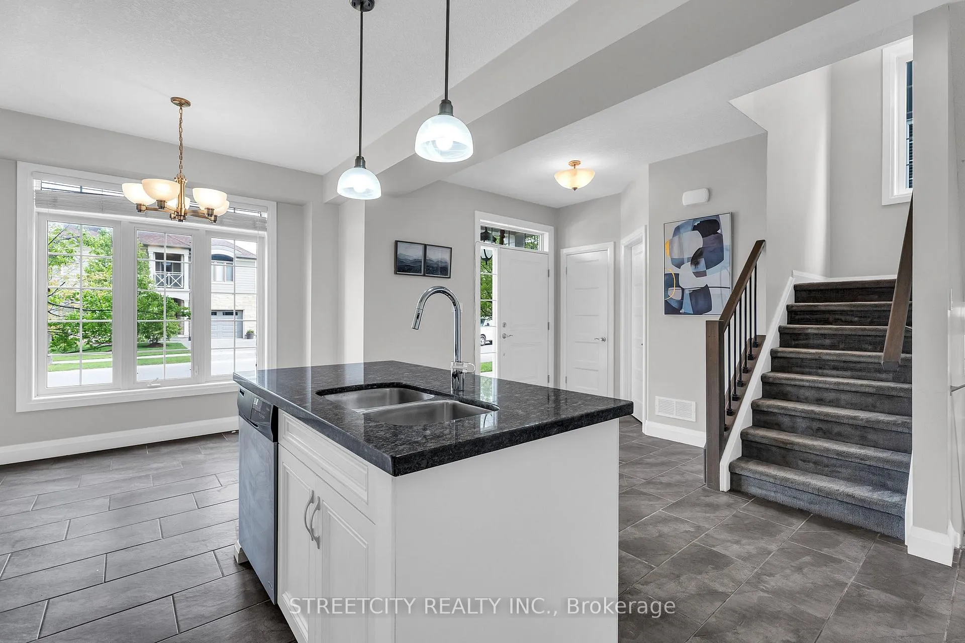 Photo 9 of 247 Callaway Road, London, North R — HOMEH