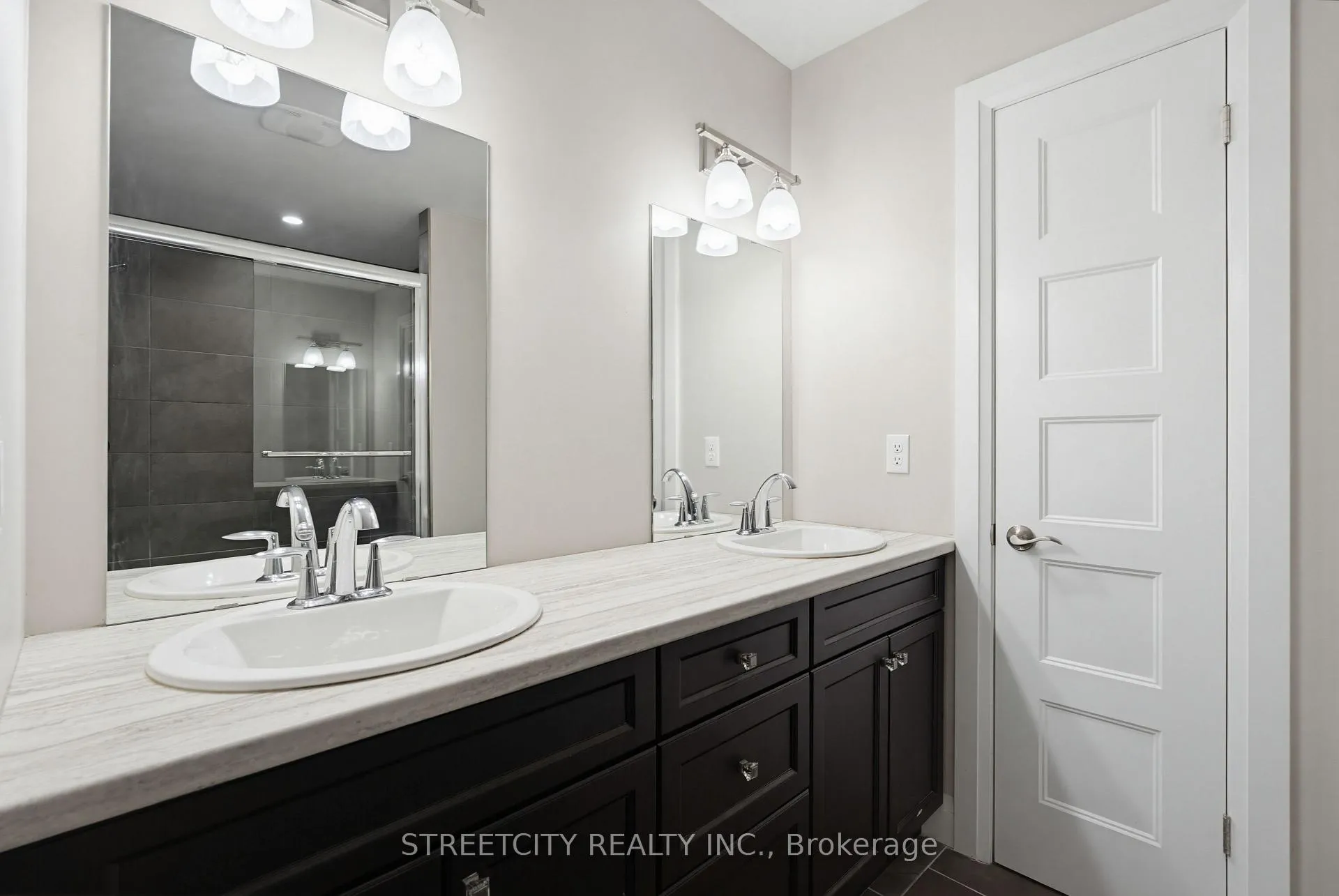 Photo 19 of 247 Callaway Road, London, North R — HOMEH
