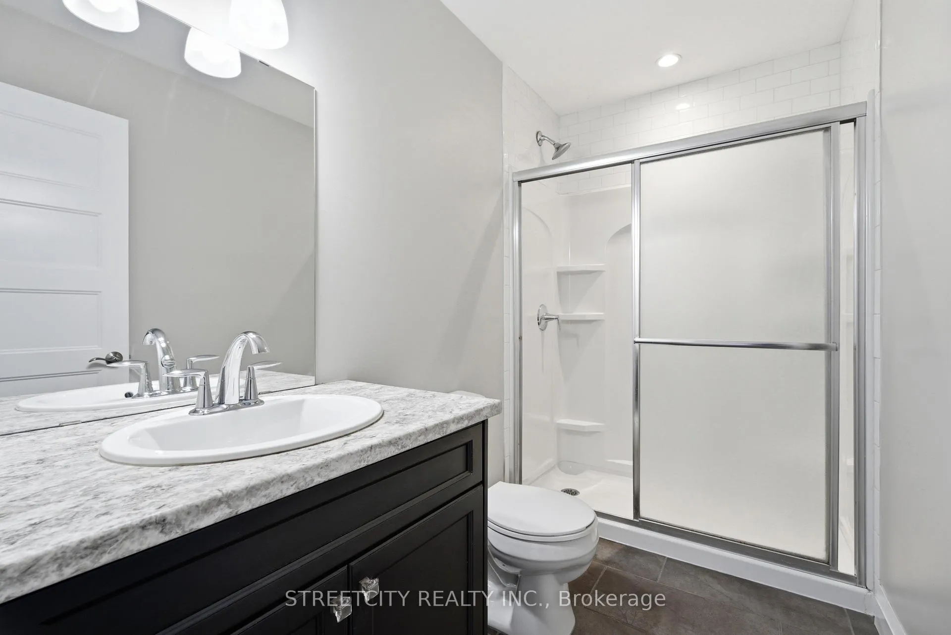Photo 29 of 247 Callaway Road, London, North R — HOMEH