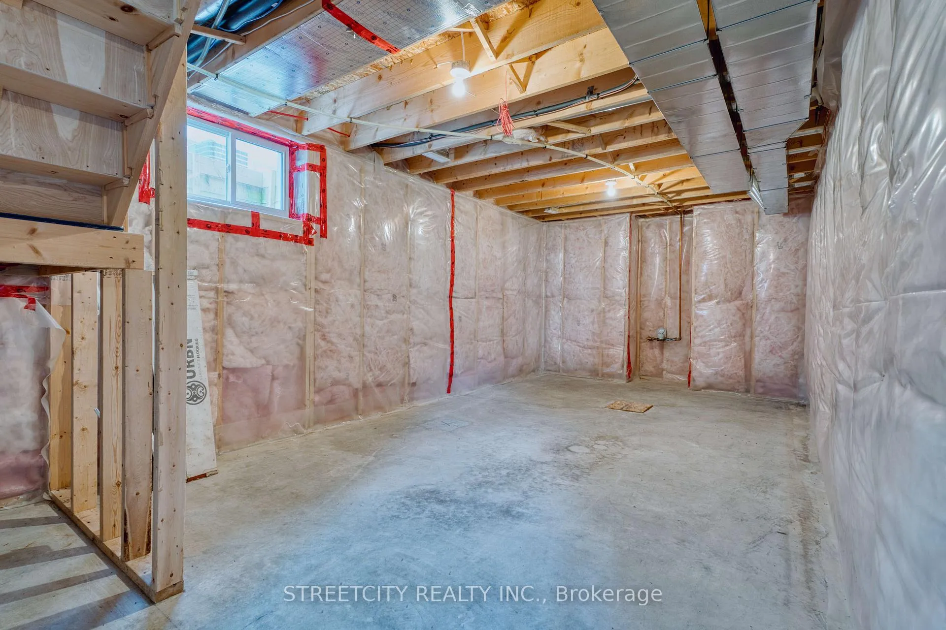 Photo 32 of 247 Callaway Road, London, North R — HOMEH