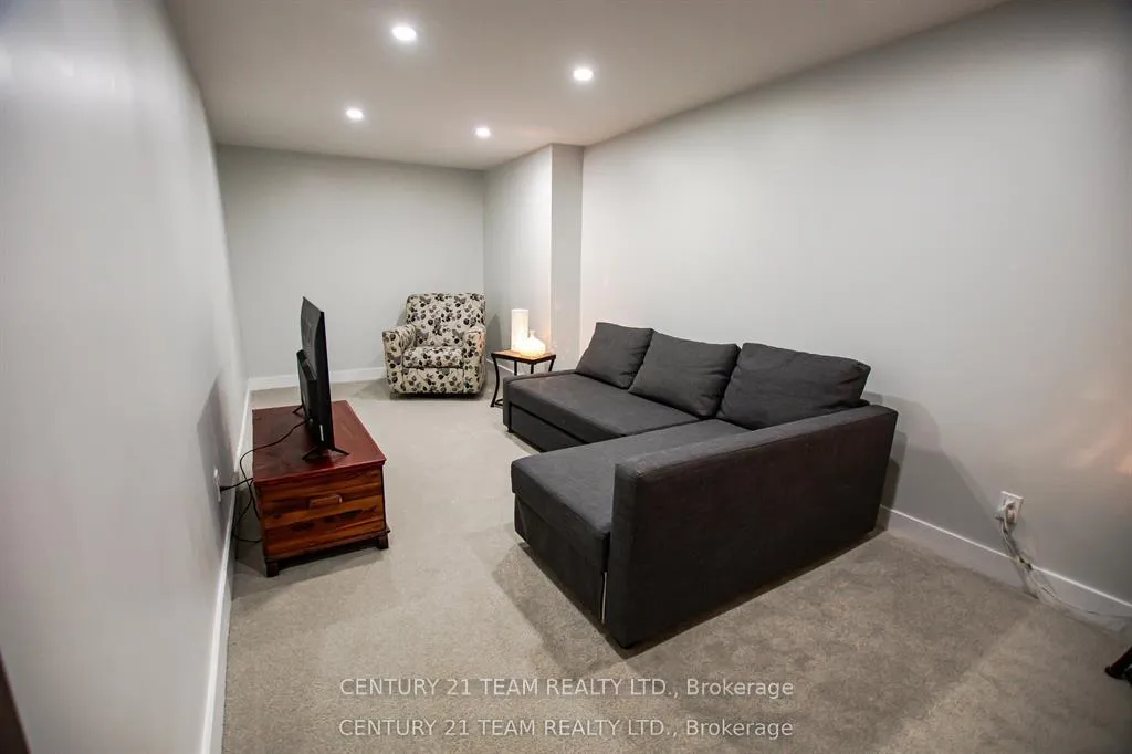 Photo 30 of 179 Daniel Street, Erin — HOMEH