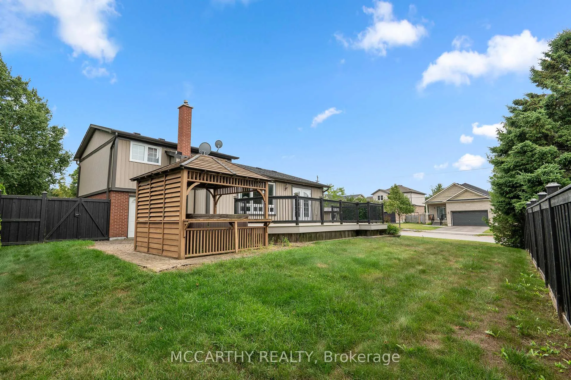 Photo 11 of 140 Ann Street, Shelburne — HOMEH