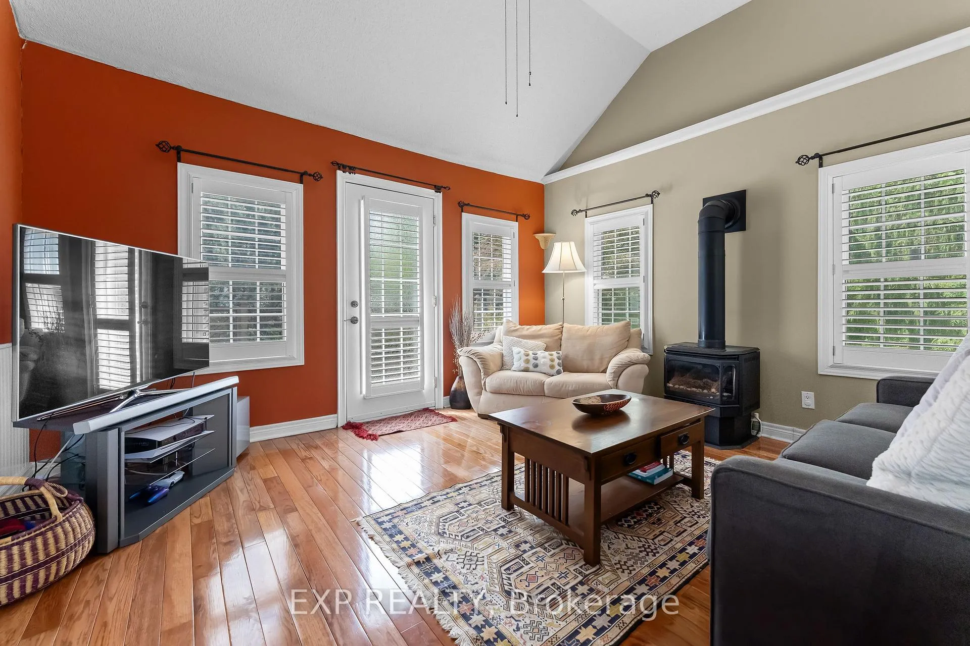 Photo 22 of 7009 High Street, Niagara Falls, Hospital — HOMEH