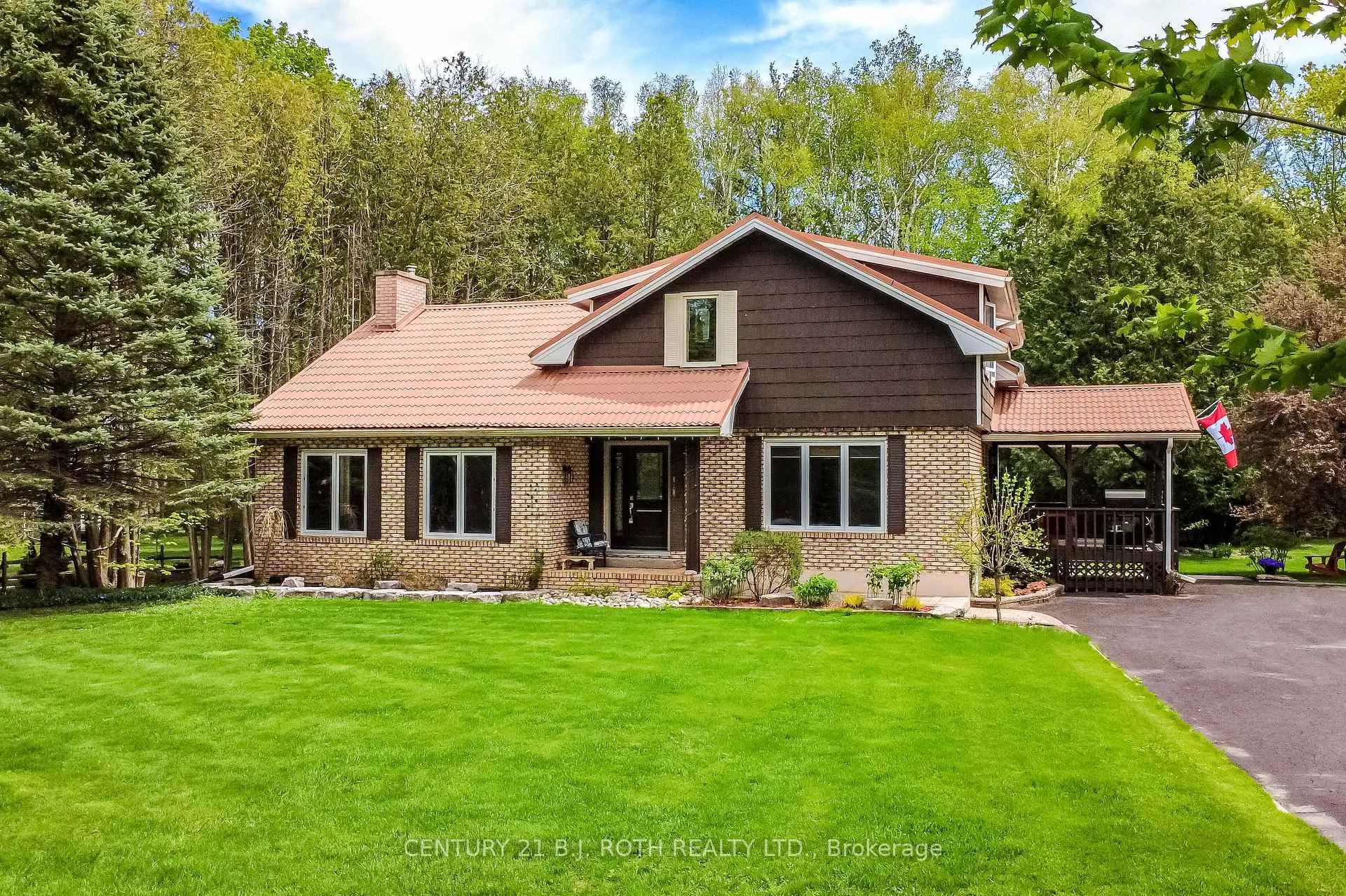 Photo 3 of 1629 Mt. St. Louis Road E, Oro-Medonte, Rural Oro-Medonte — HOMEH