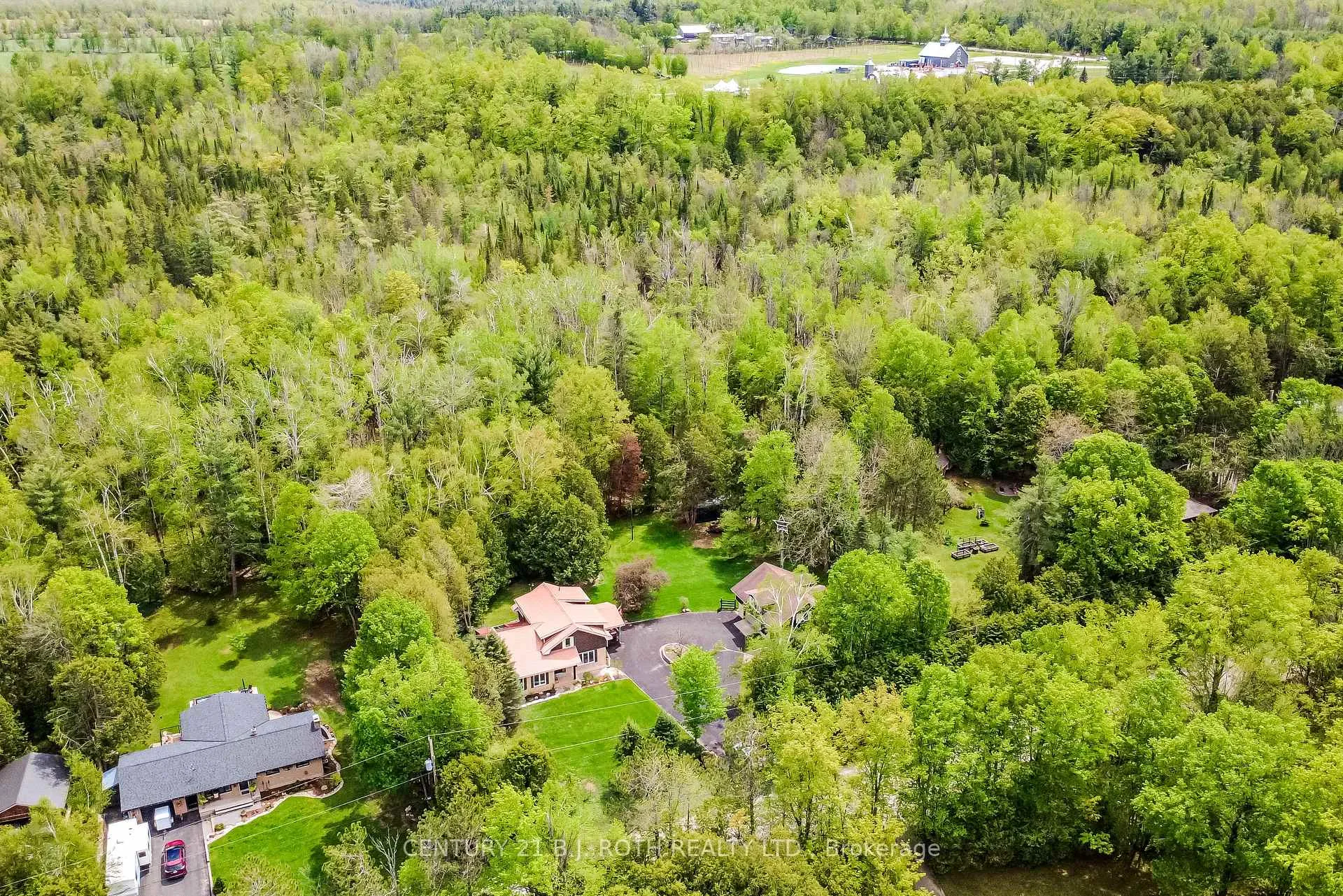 Photo 5 of 1629 Mt. St. Louis Road E, Oro-Medonte, Rural Oro-Medonte — HOMEH