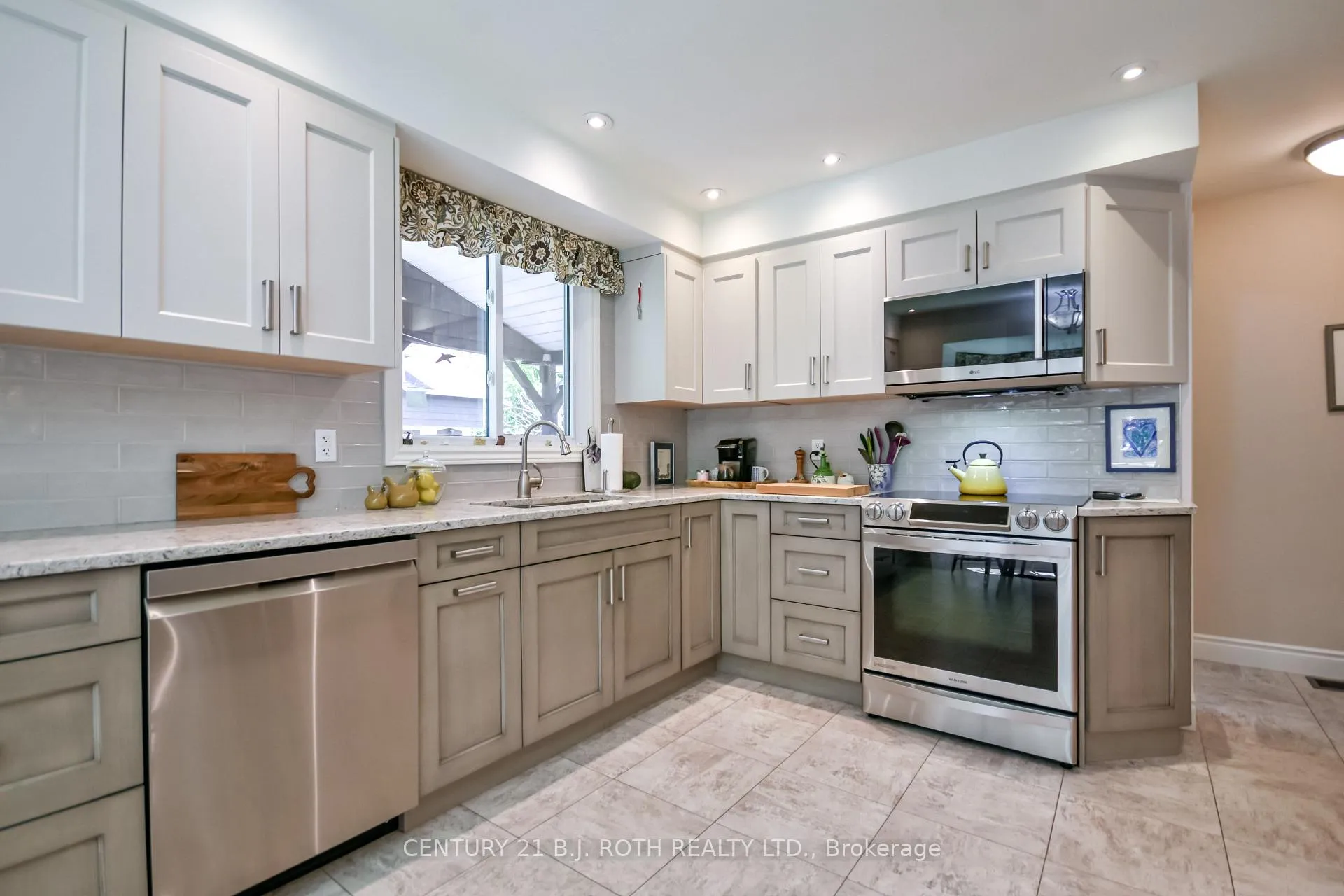 Photo 12 of 1629 Mt. St. Louis Road E, Oro-Medonte, Rural Oro-Medonte — HOMEH