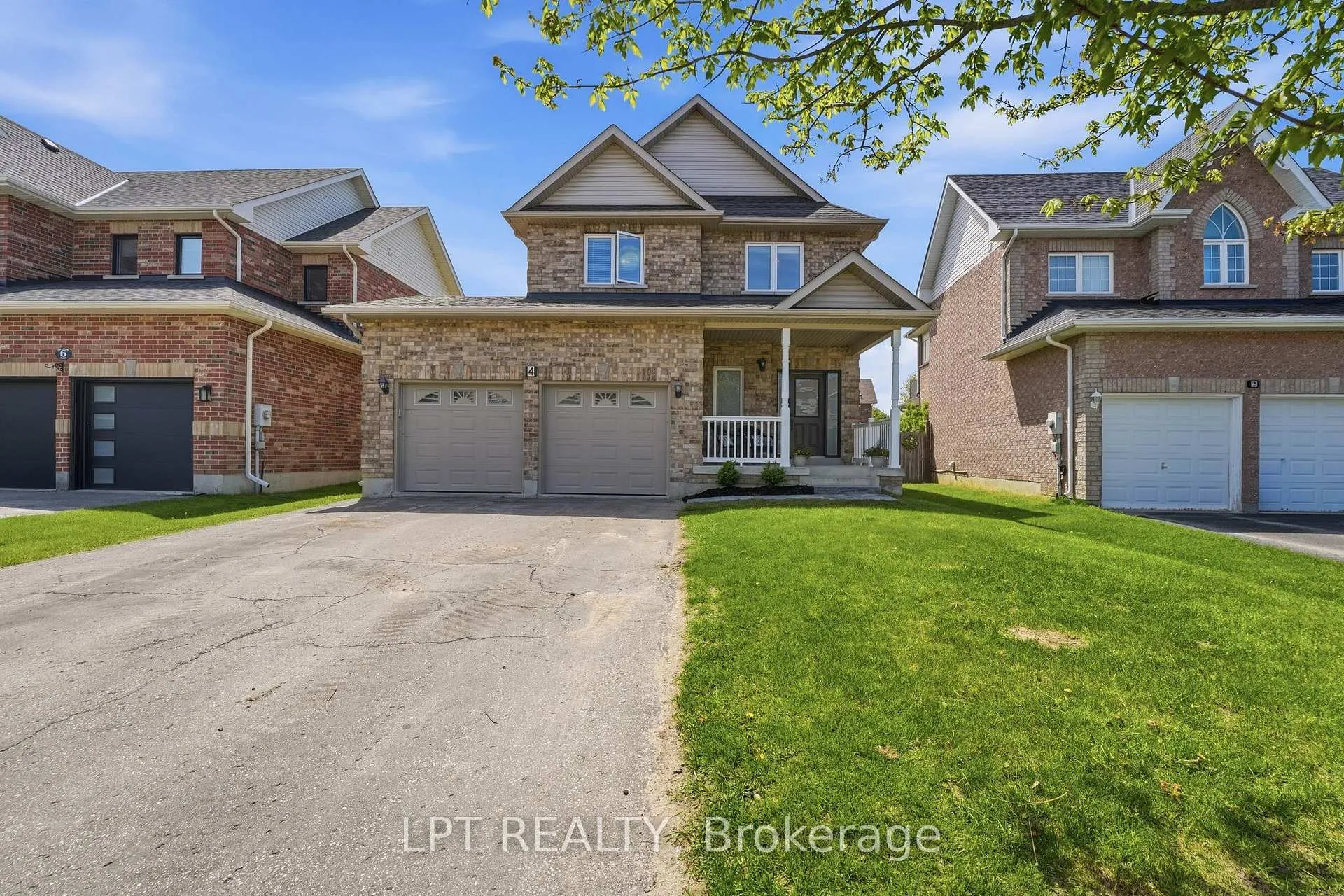 Photo 1 of 4 Millbury Road, Uxbridge — HOMEH
