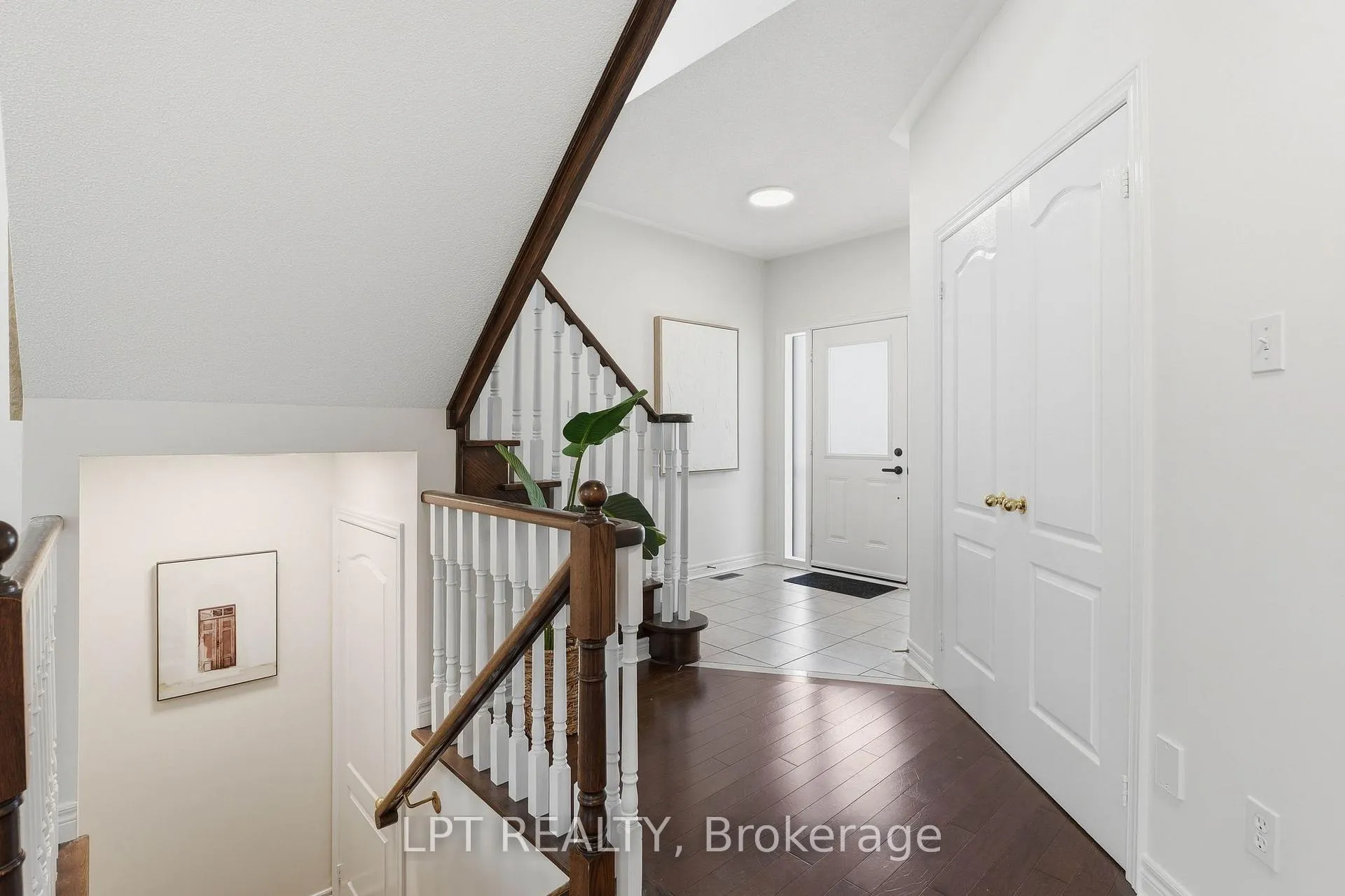 Photo 4 of 4 Millbury Road, Uxbridge — HOMEH