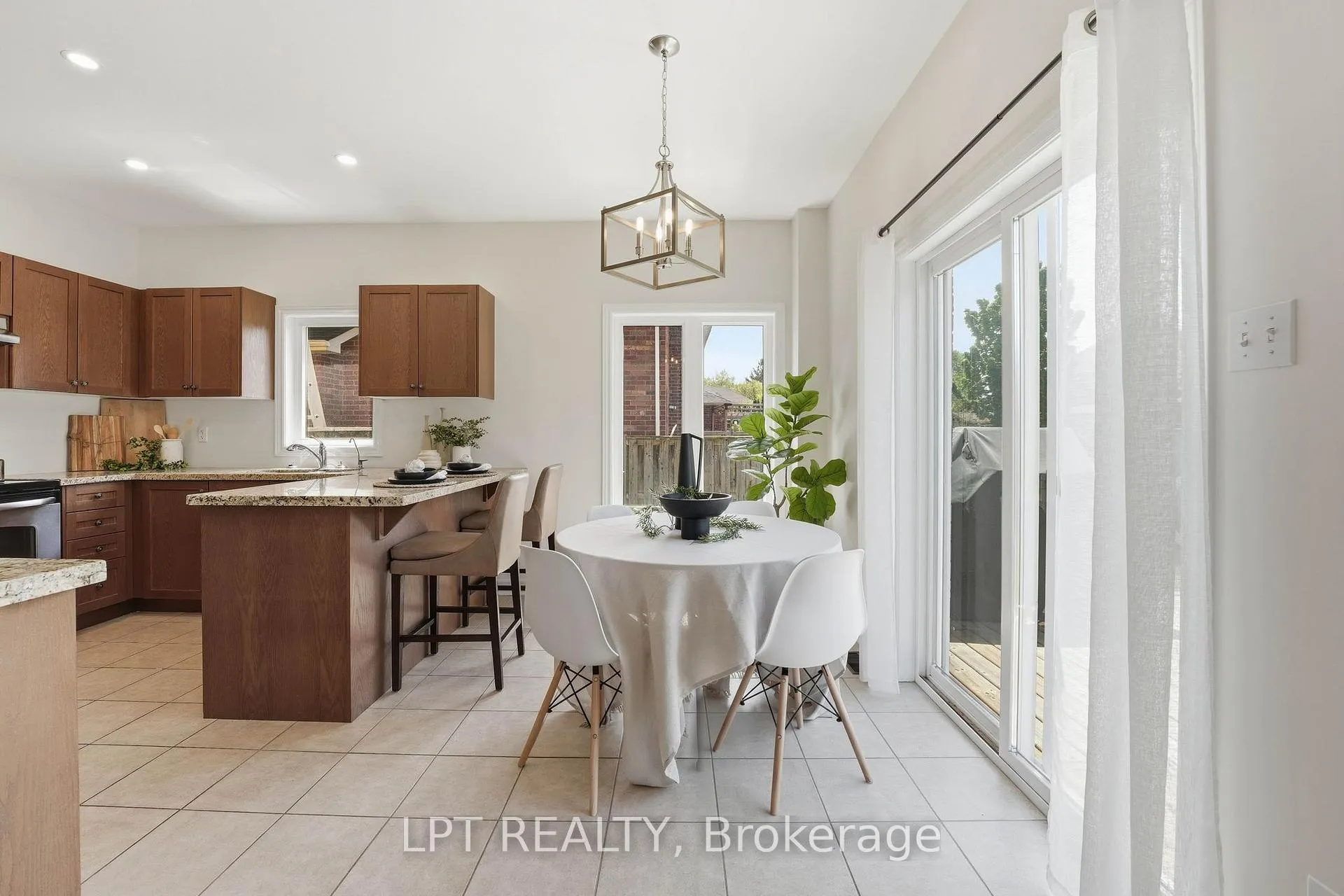 Photo 9 of 4 Millbury Road, Uxbridge — HOMEH