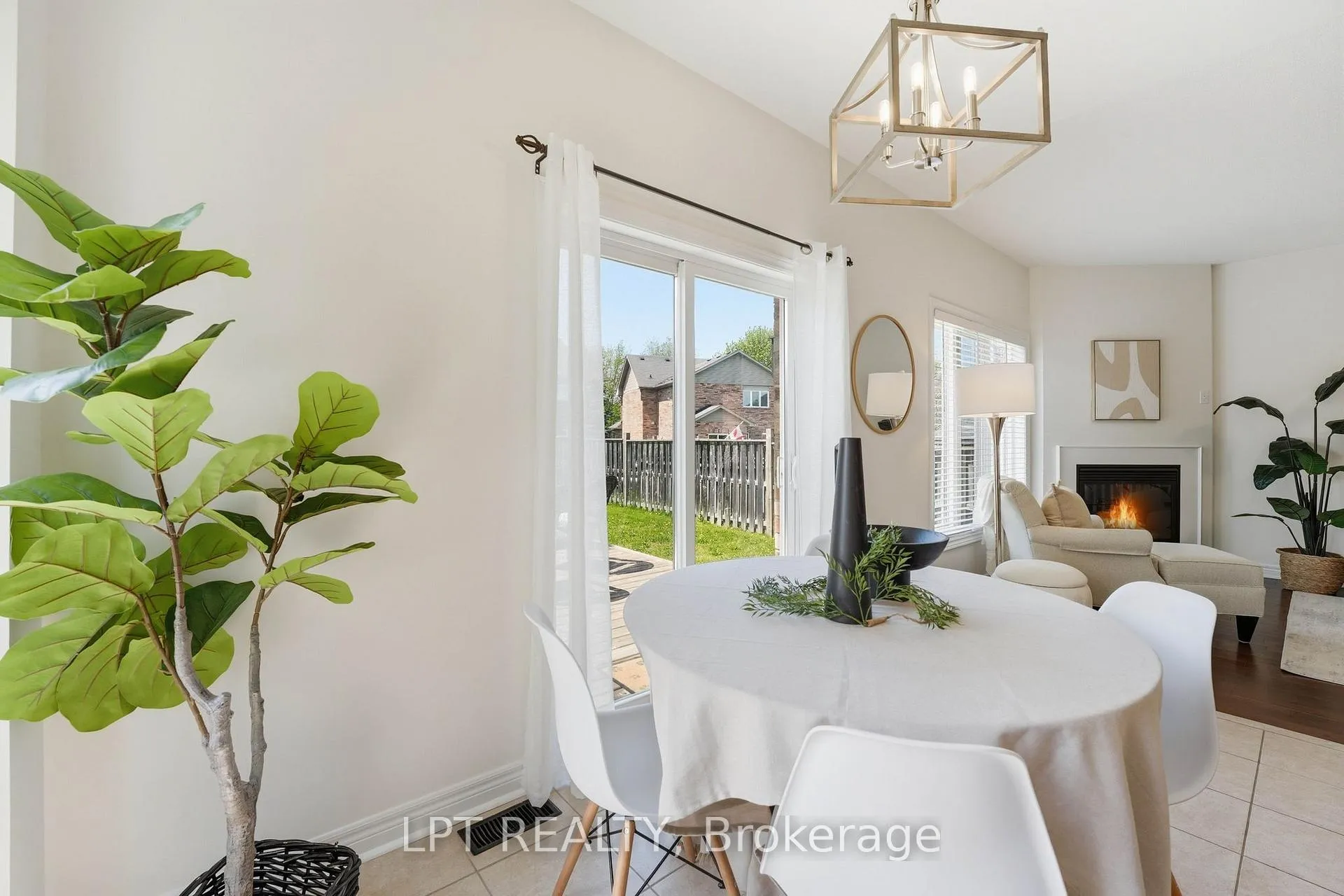 Photo 10 of 4 Millbury Road, Uxbridge — HOMEH