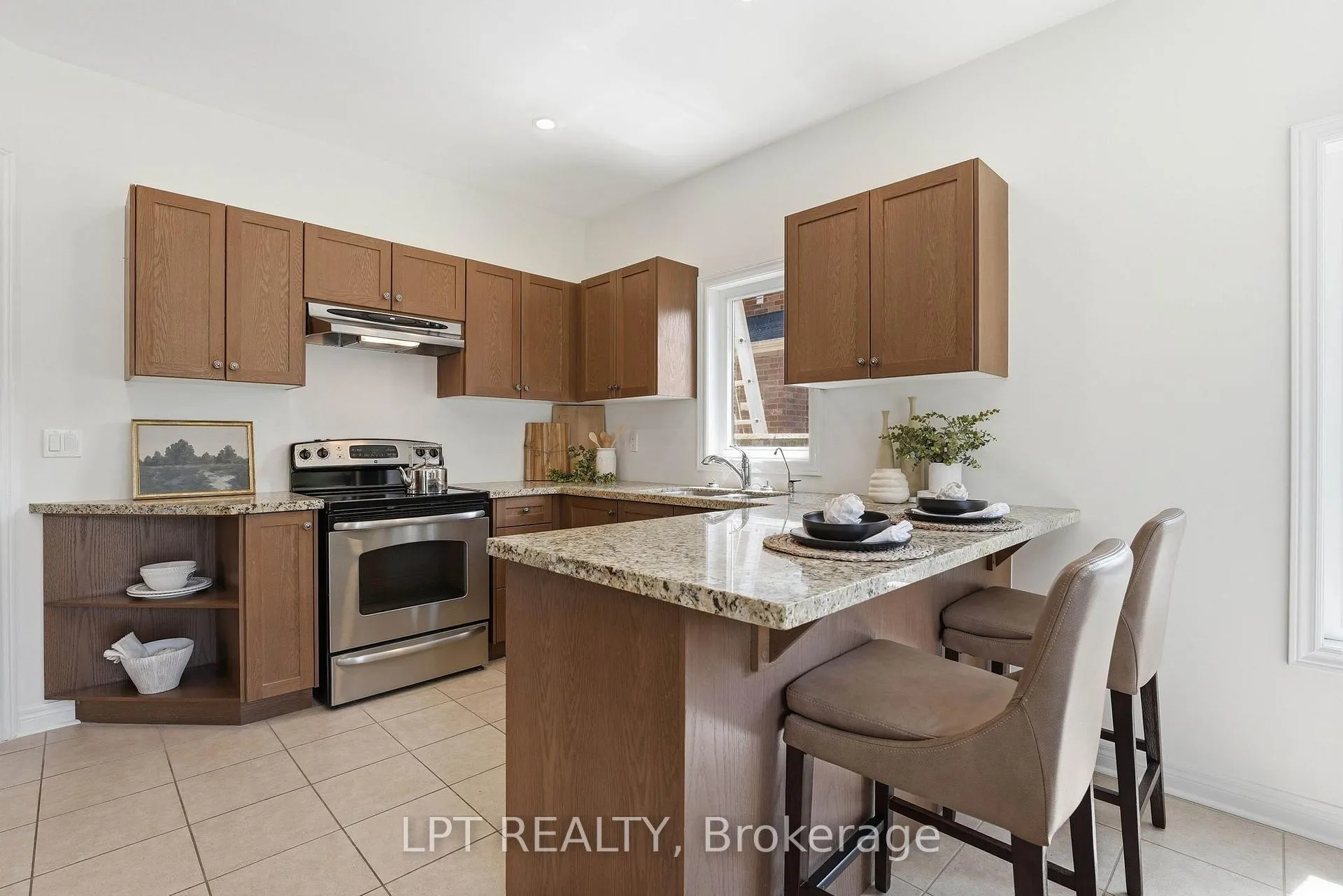 Photo 12 of 4 Millbury Road, Uxbridge — HOMEH