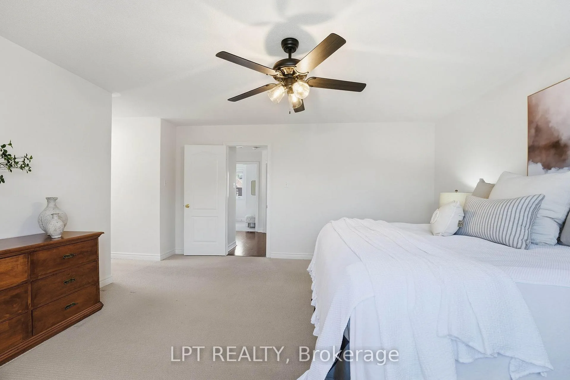 Photo 21 of 4 Millbury Road, Uxbridge — HOMEH