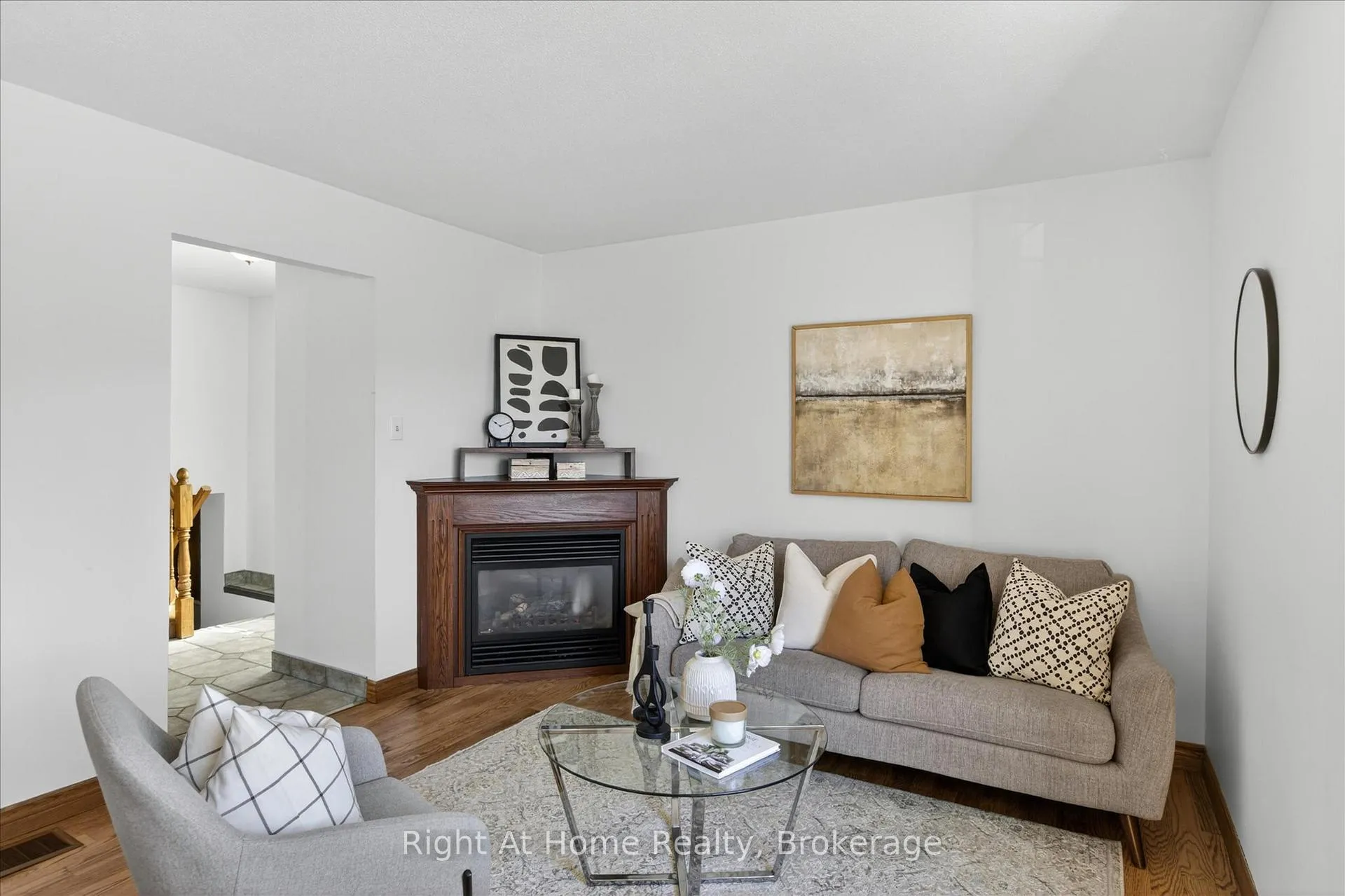Photo 5 of 278 Mcfarlane Street, Peterborough, Ashburnham Ward 4 — HOMEH