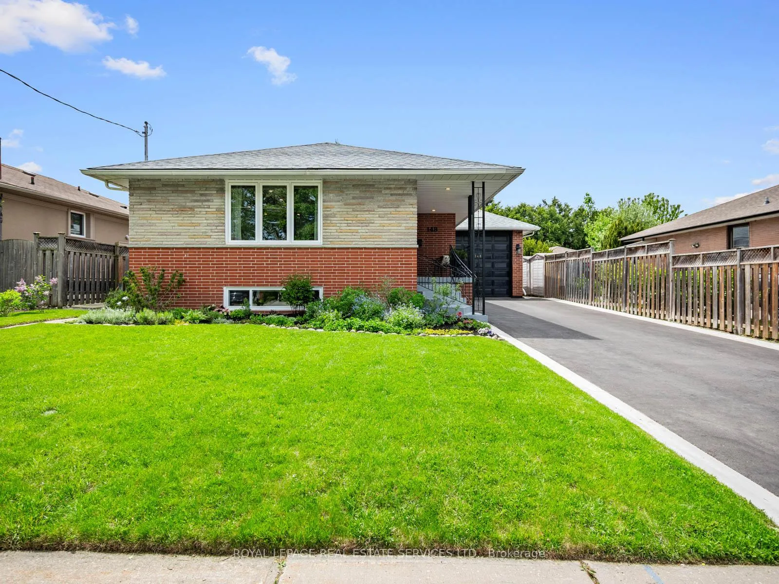 Photo 2 of 148 Wincott Drive, Etobicoke, Willowridge-Martingrove-Richview — HOMEH