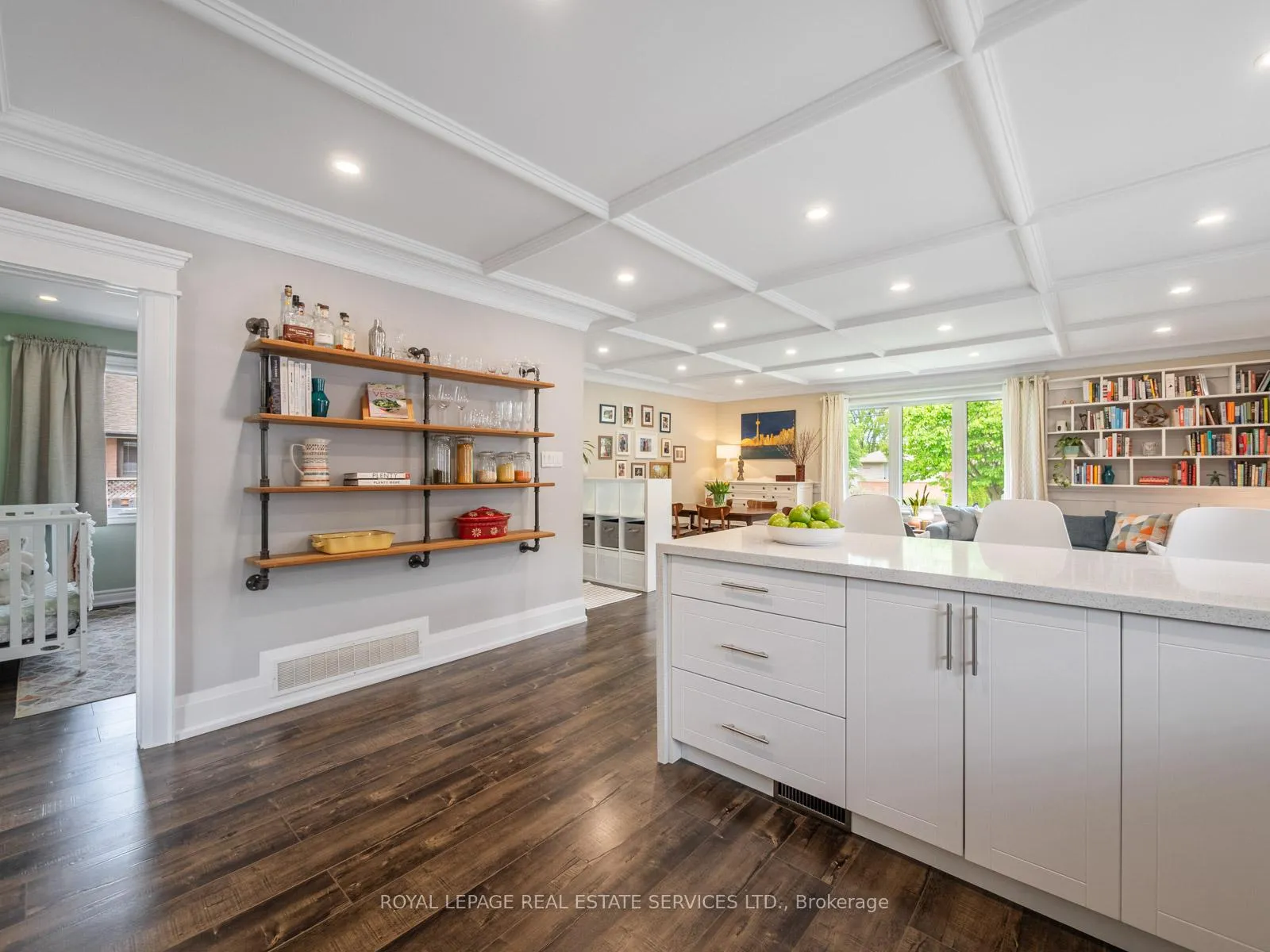 Photo 19 of 148 Wincott Drive, Etobicoke, Willowridge-Martingrove-Richview — HOMEH