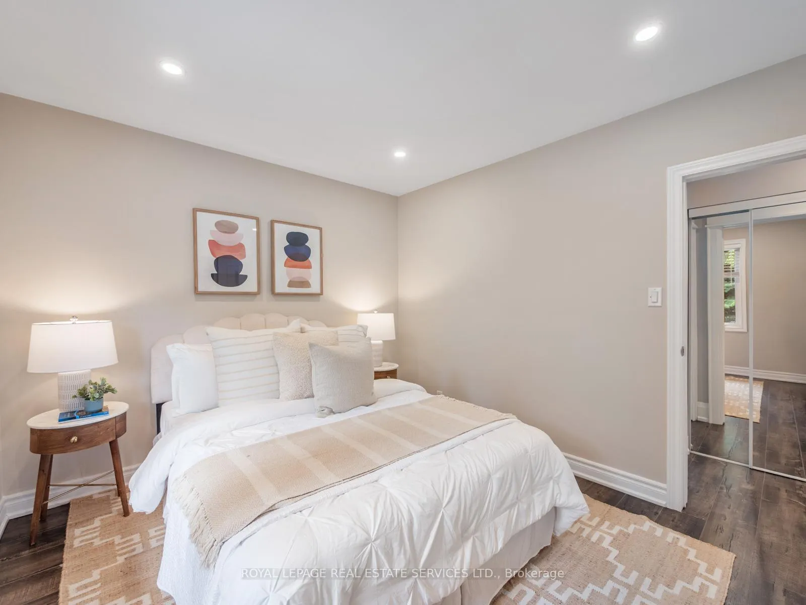 Photo 21 of 148 Wincott Drive, Etobicoke, Willowridge-Martingrove-Richview — HOMEH