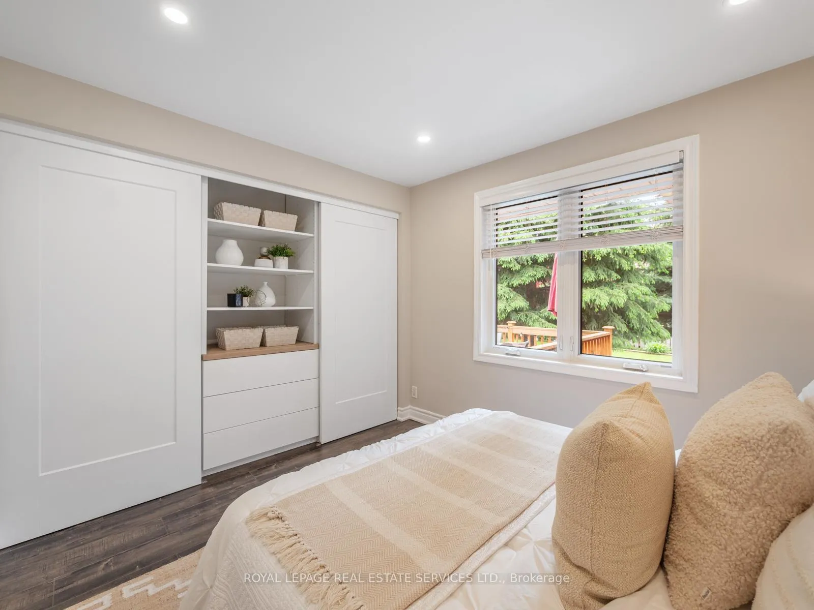 Photo 22 of 148 Wincott Drive, Etobicoke, Willowridge-Martingrove-Richview — HOMEH