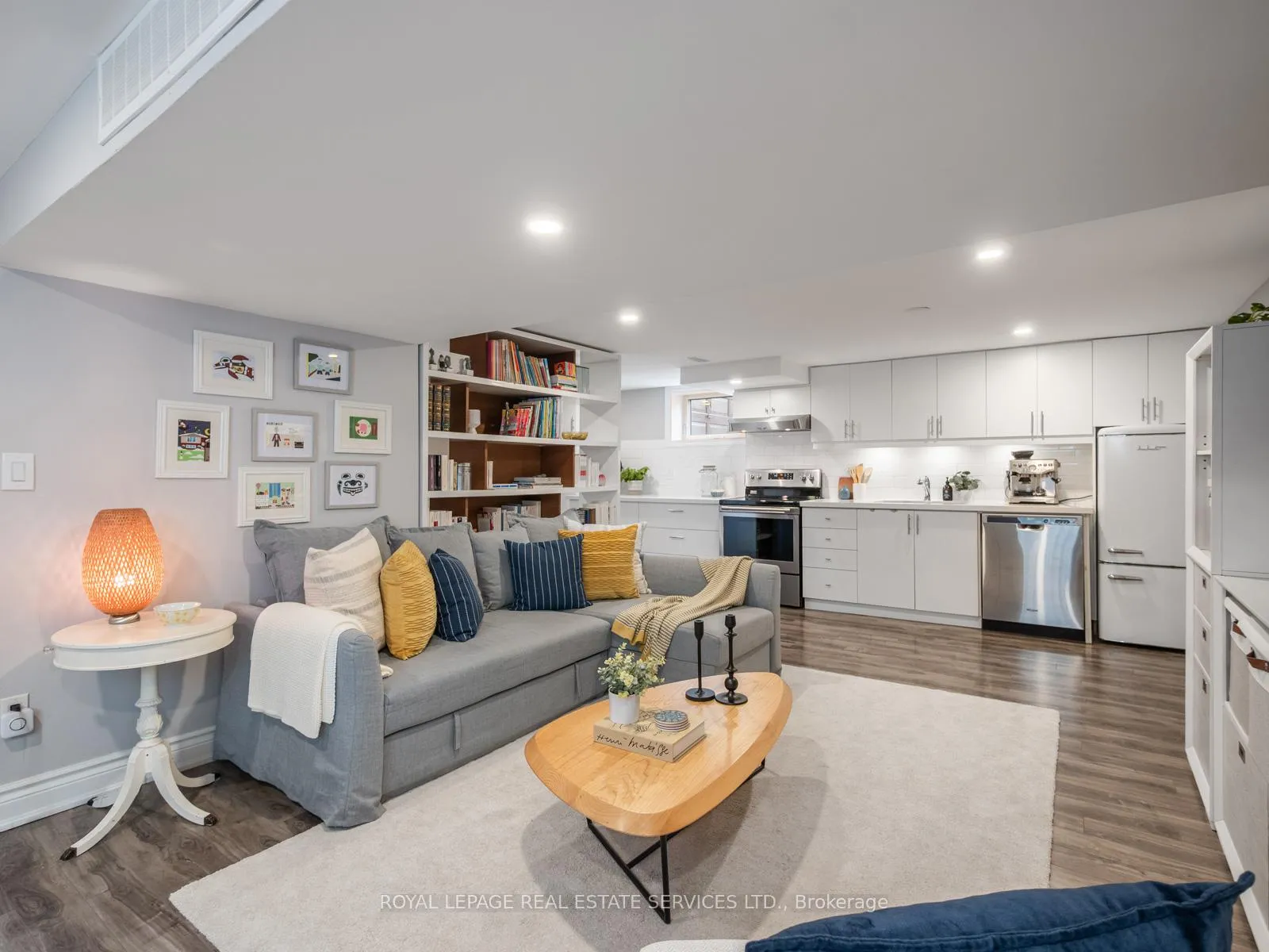 Photo 30 of 148 Wincott Drive, Etobicoke, Willowridge-Martingrove-Richview — HOMEH