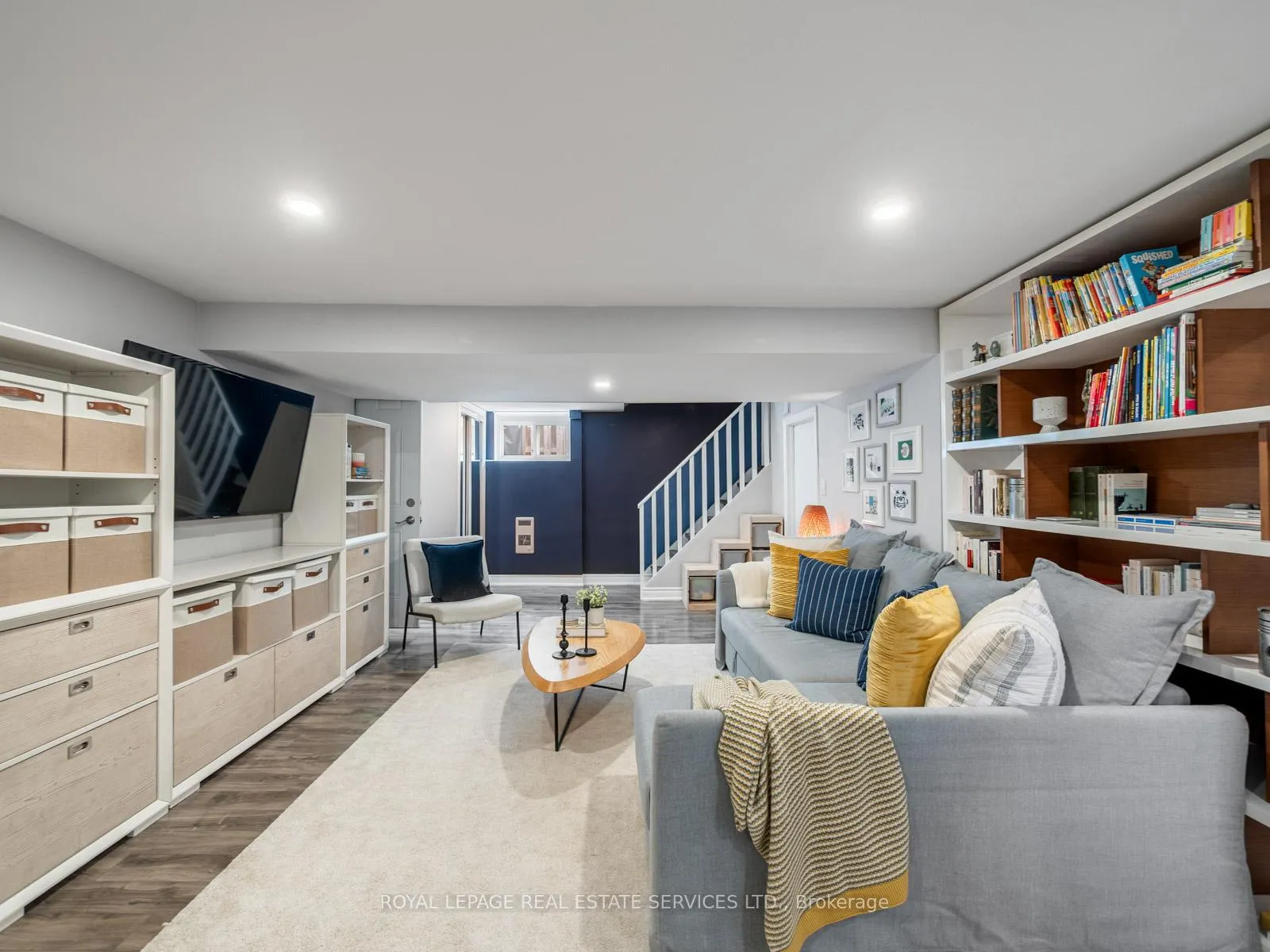 Photo 34 of 148 Wincott Drive, Etobicoke, Willowridge-Martingrove-Richview — HOMEH