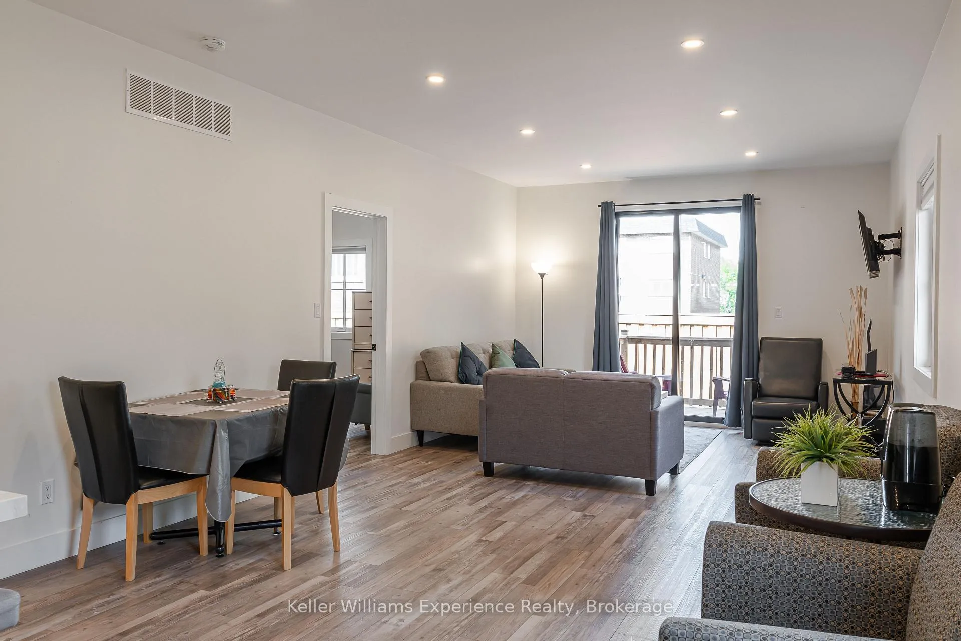 Photo 17 of 342 Thompson Street, Meaford — HOMEH