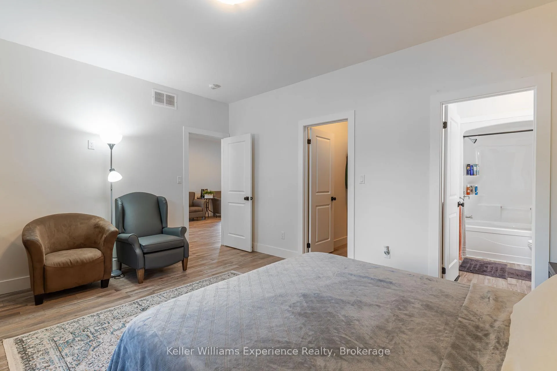 Photo 20 of 342 Thompson Street, Meaford — HOMEH