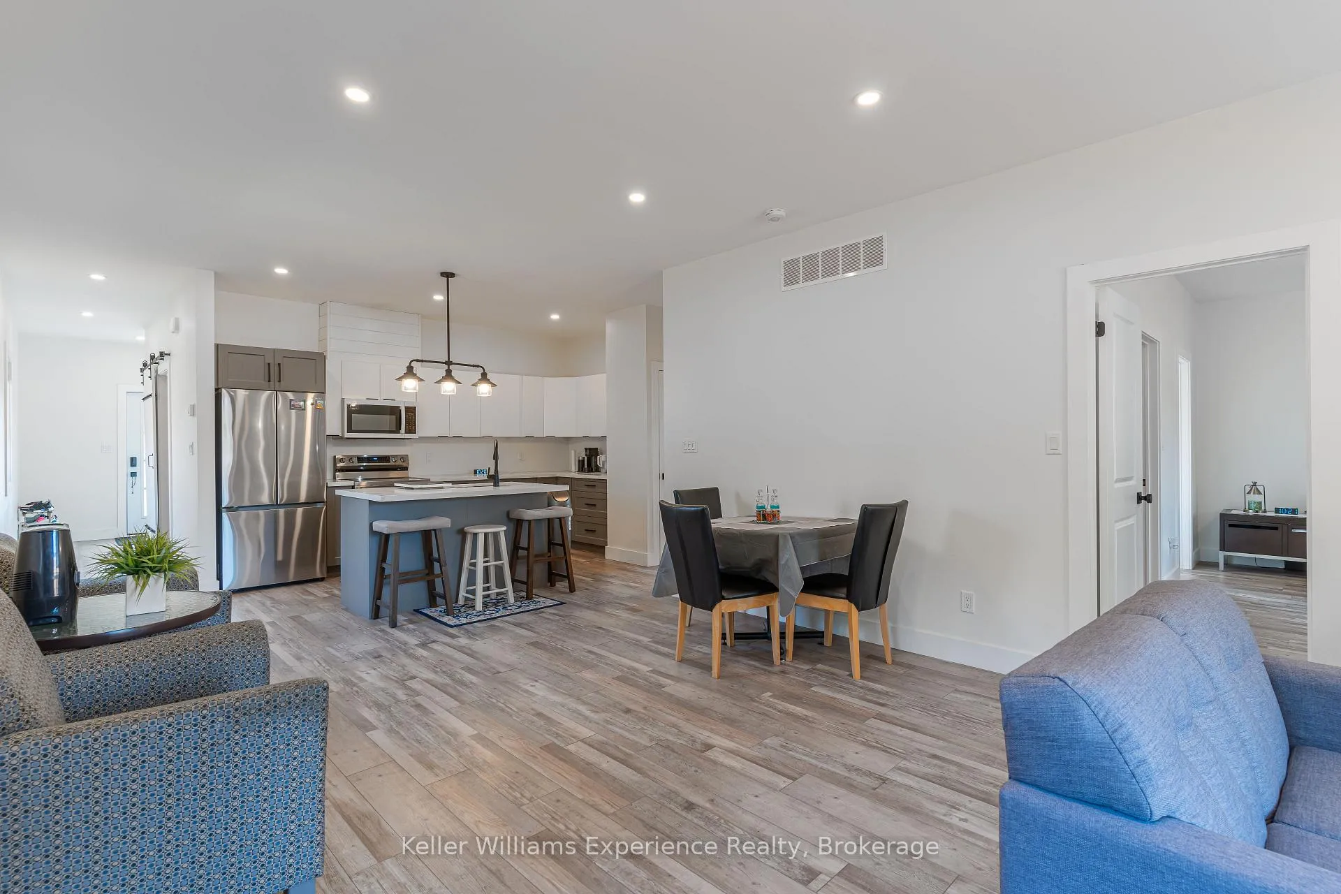 Photo 25 of 342 Thompson Street, Meaford — HOMEH