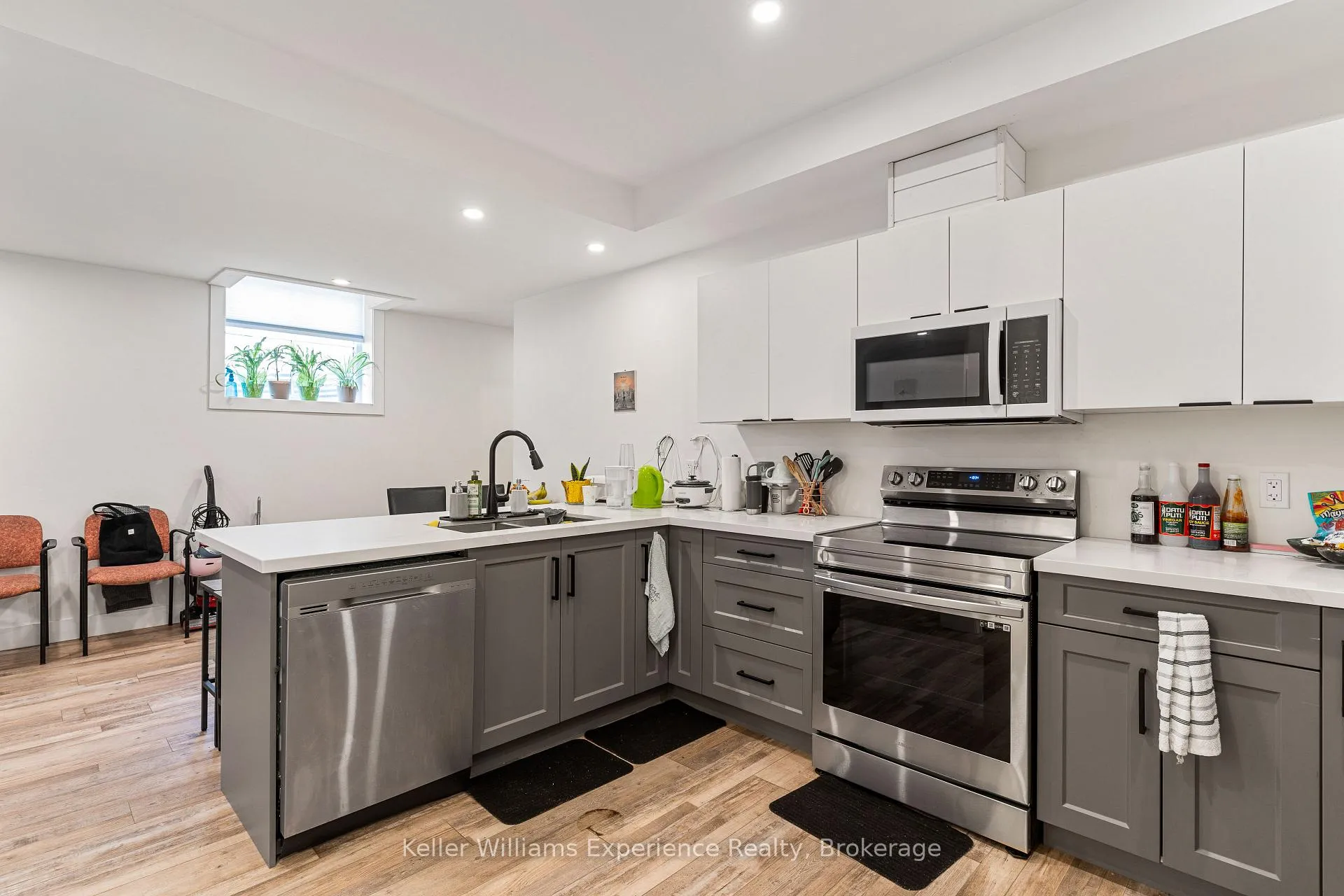 Photo 32 of 342 Thompson Street, Meaford — HOMEH