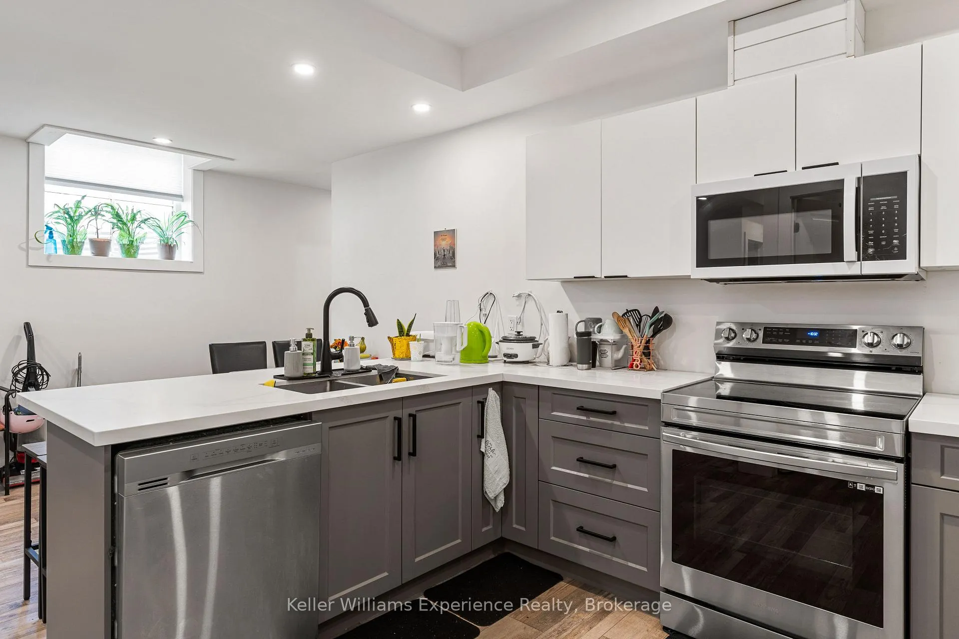 Photo 34 of 342 Thompson Street, Meaford — HOMEH