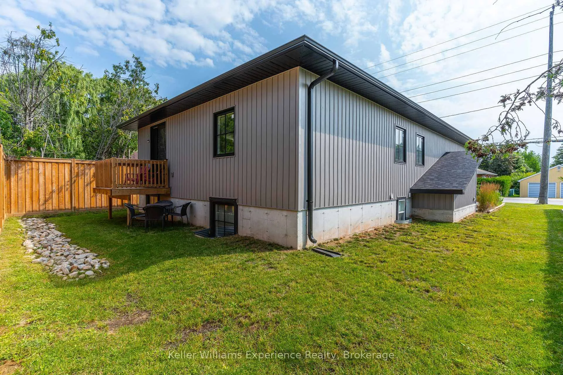 Photo 43 of 342 Thompson Street, Meaford — HOMEH