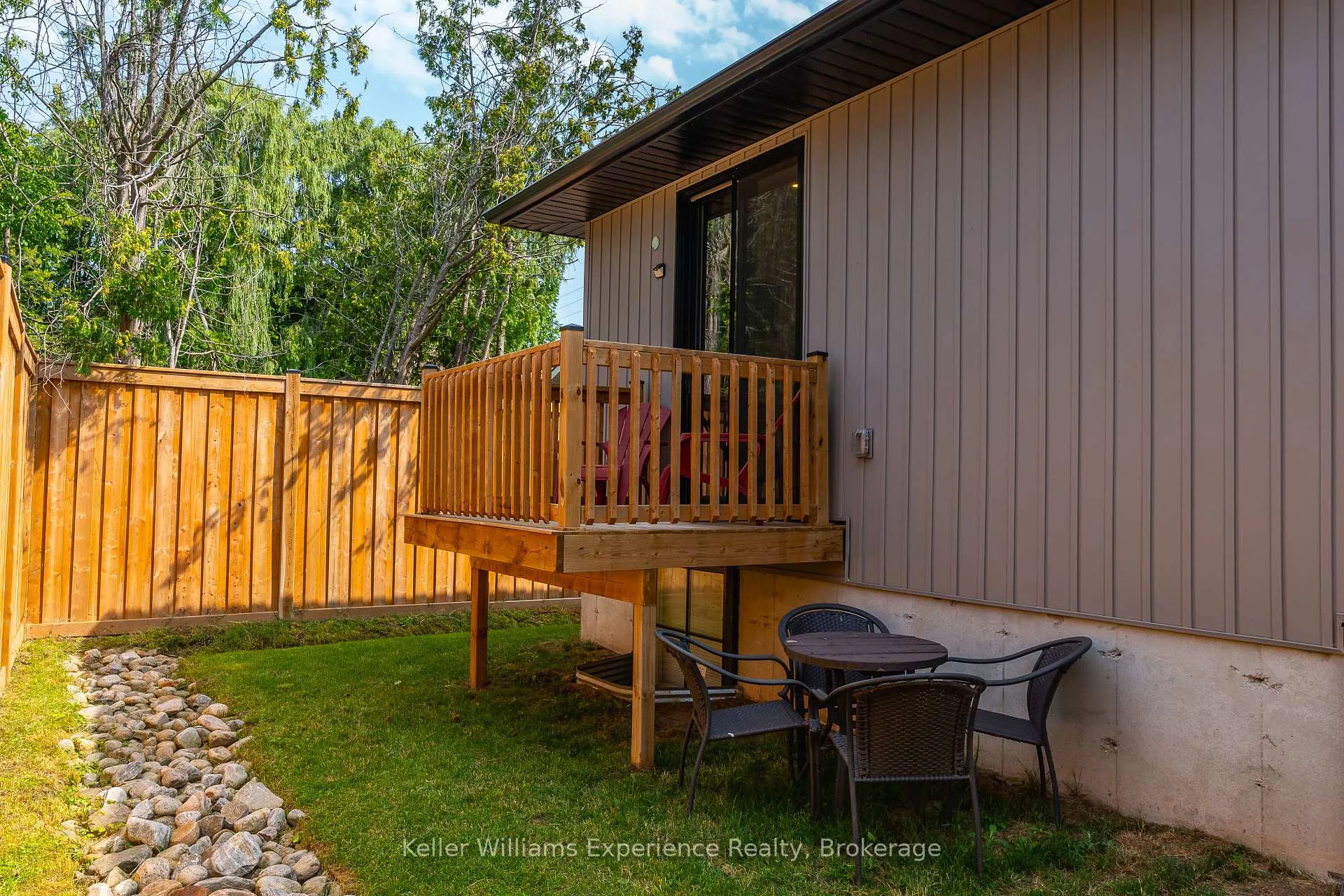 Photo 44 of 342 Thompson Street, Meaford — HOMEH