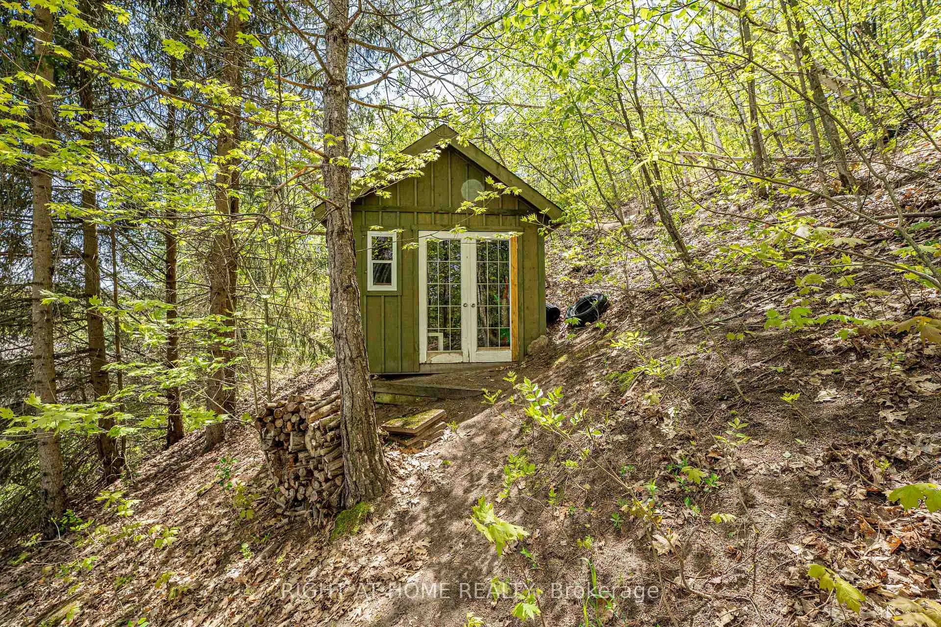 Photo 27 of 15 Pine Ridge Trail, Oro-Medonte, Horseshoe Valley — HOMEH