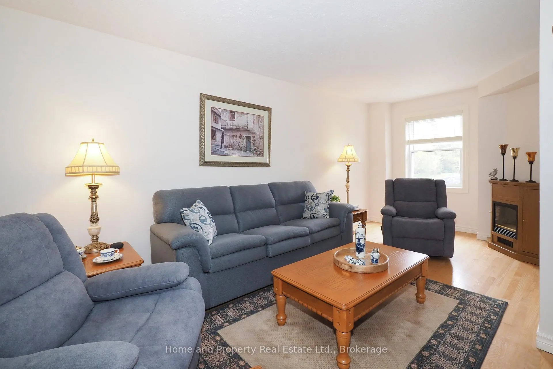 Photo 10 of 130A Miller Crescent, Minto — HOMEH