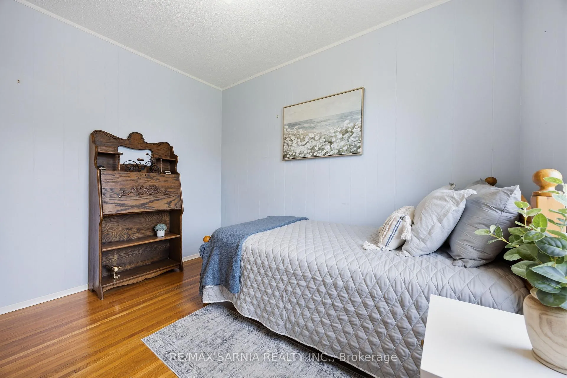 Photo 19 of 371 Mack Avenue, Sarnia — HOMEH